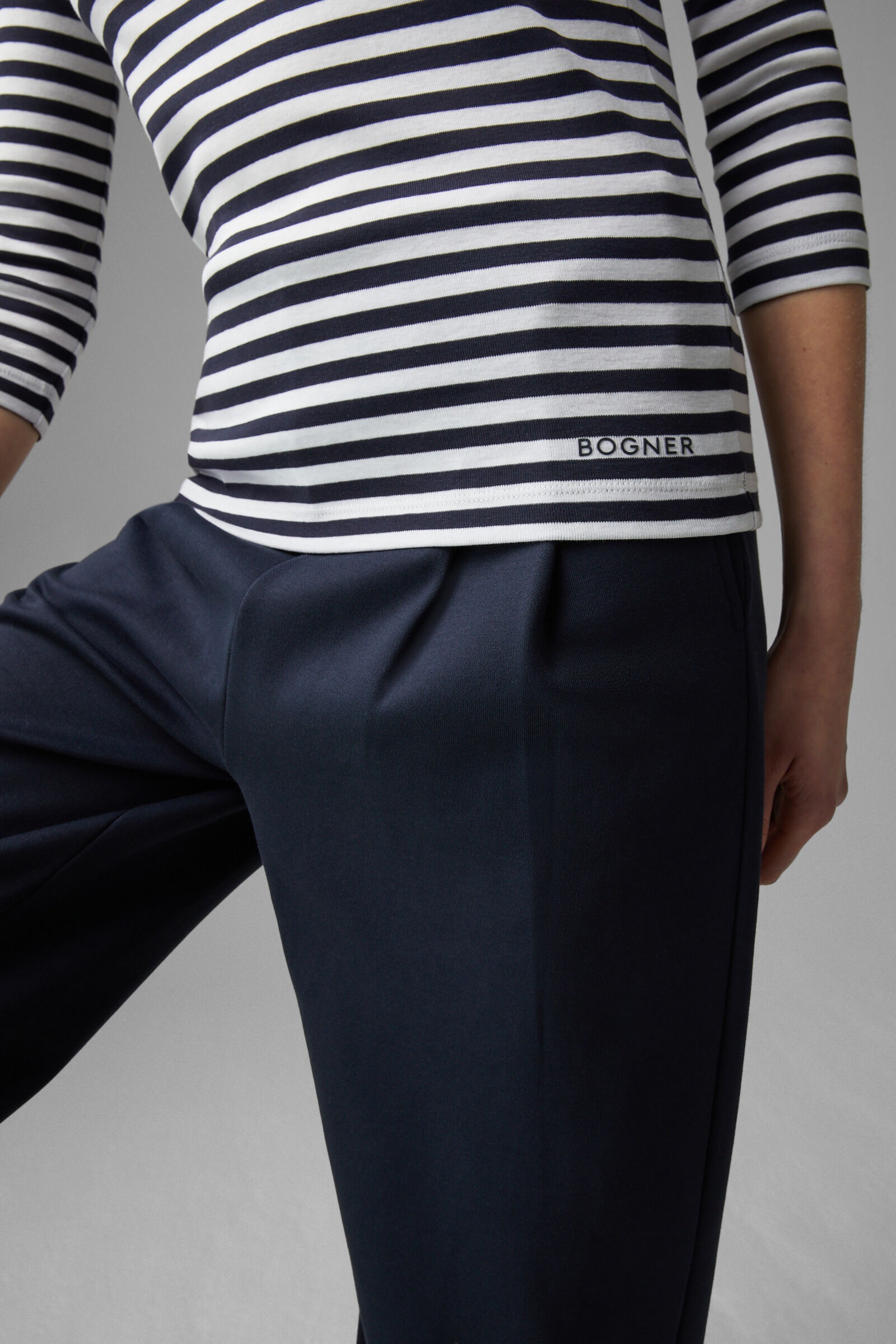 Louna Longsleeve in Dark blue/White - 5