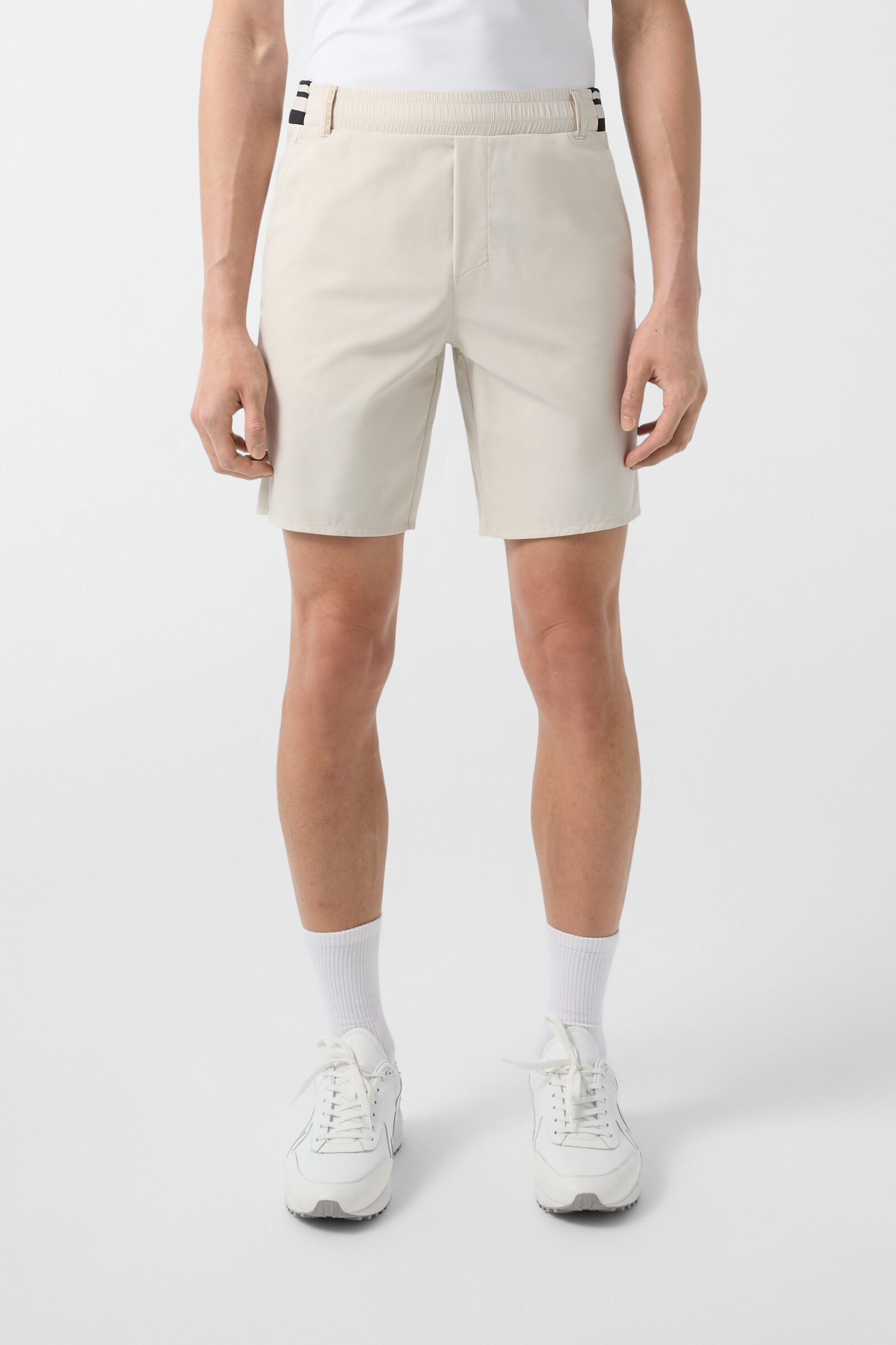 Varen functional shorts in Sand - 2
