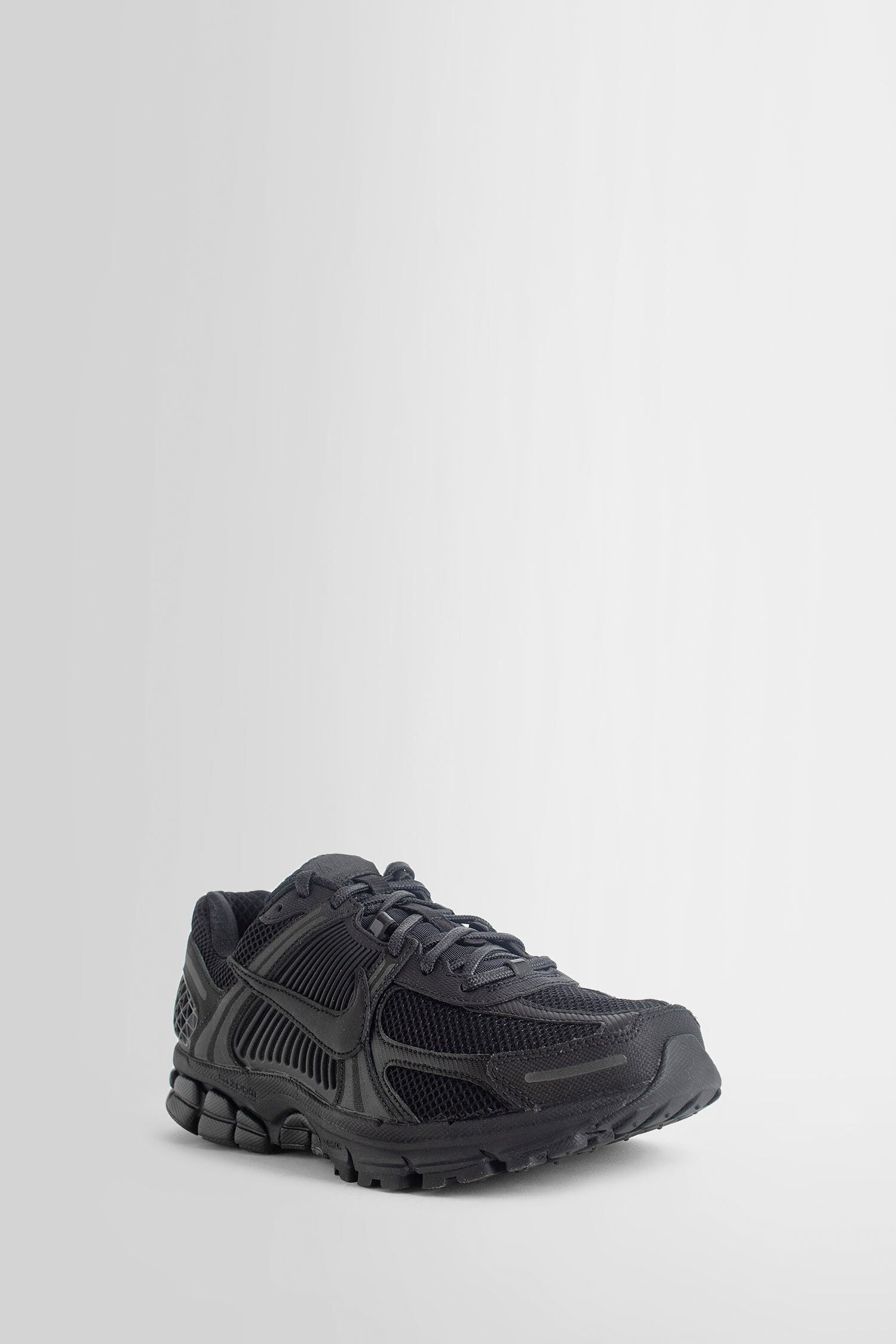 NIKE UNISEX BLACK SNEAKERS - 2