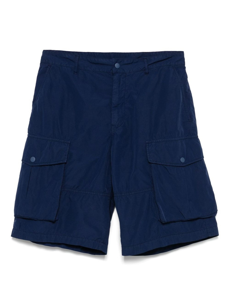 flap-pocket cargo shorts 1