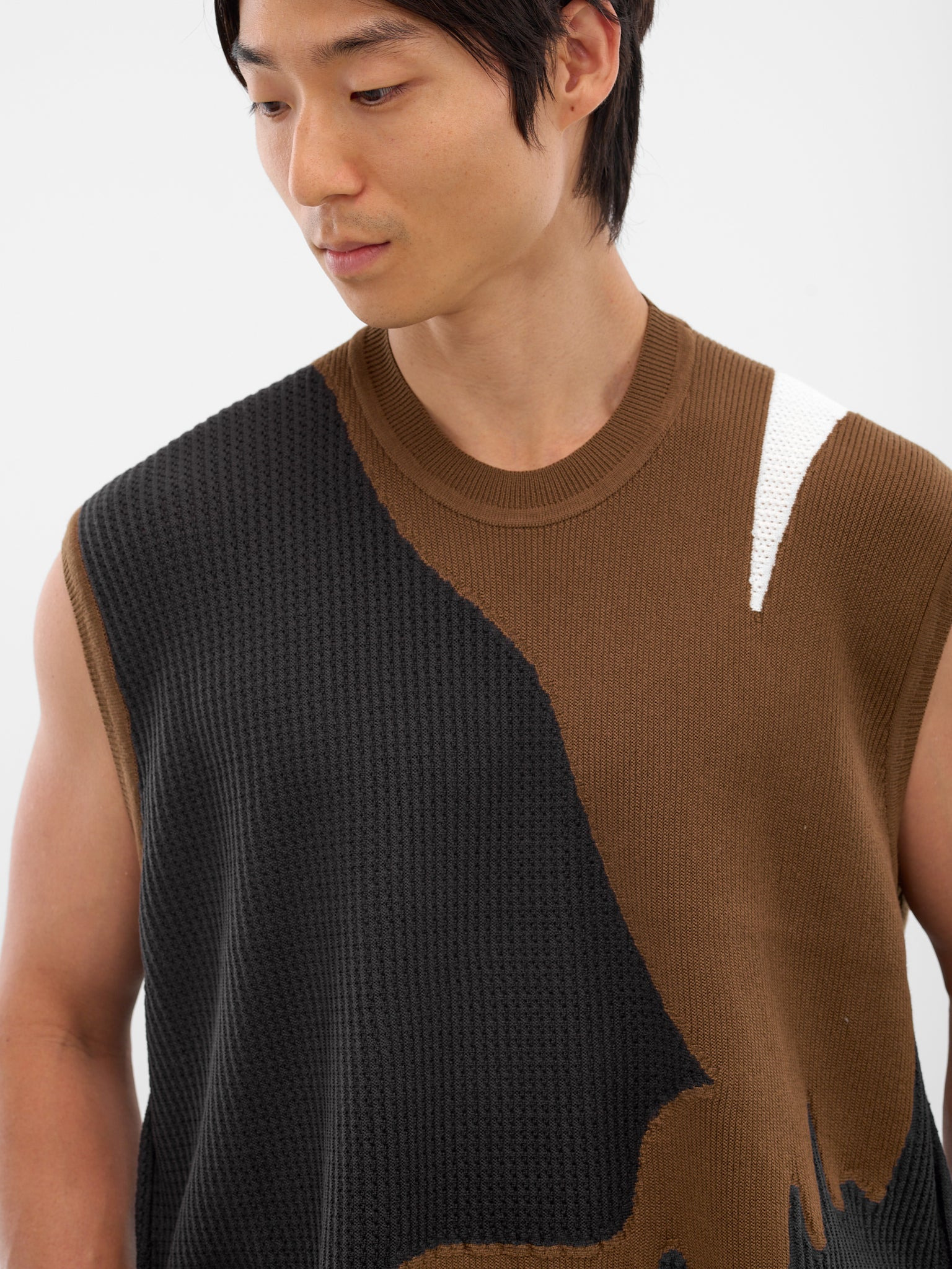 Brown Agate Knit Sweater Vest - 4