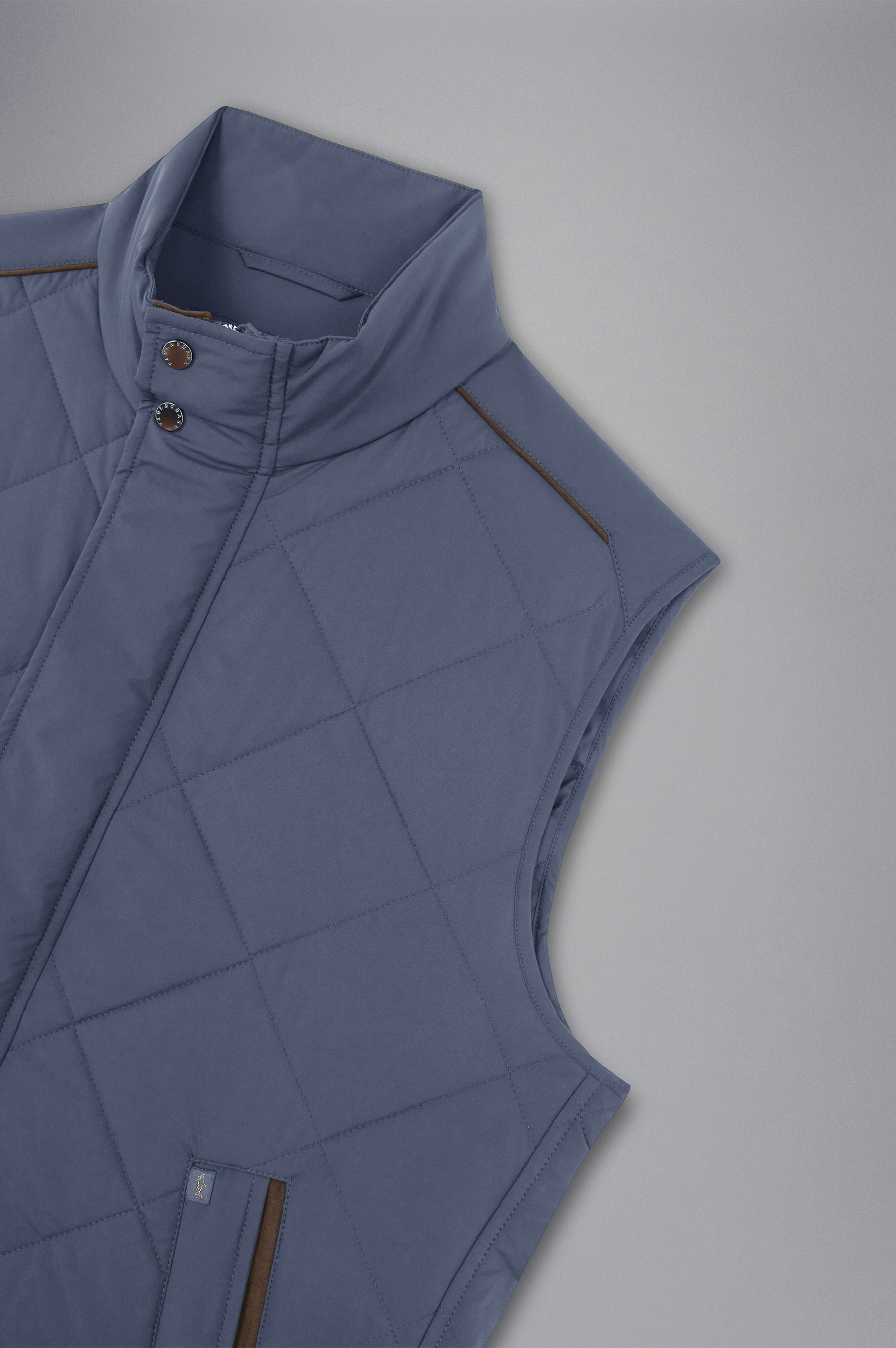 QUILTED VEST WITH ALCANTARA® DETAILS - 5