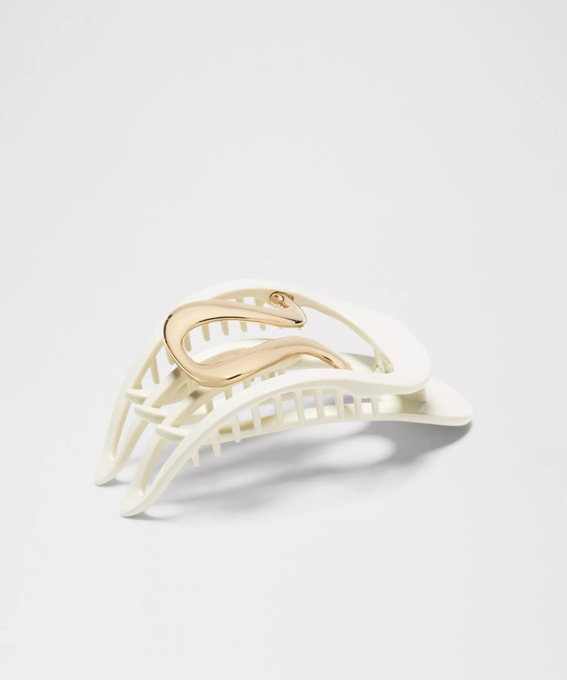 lululemon Yoga Claw Hair Clip outlook