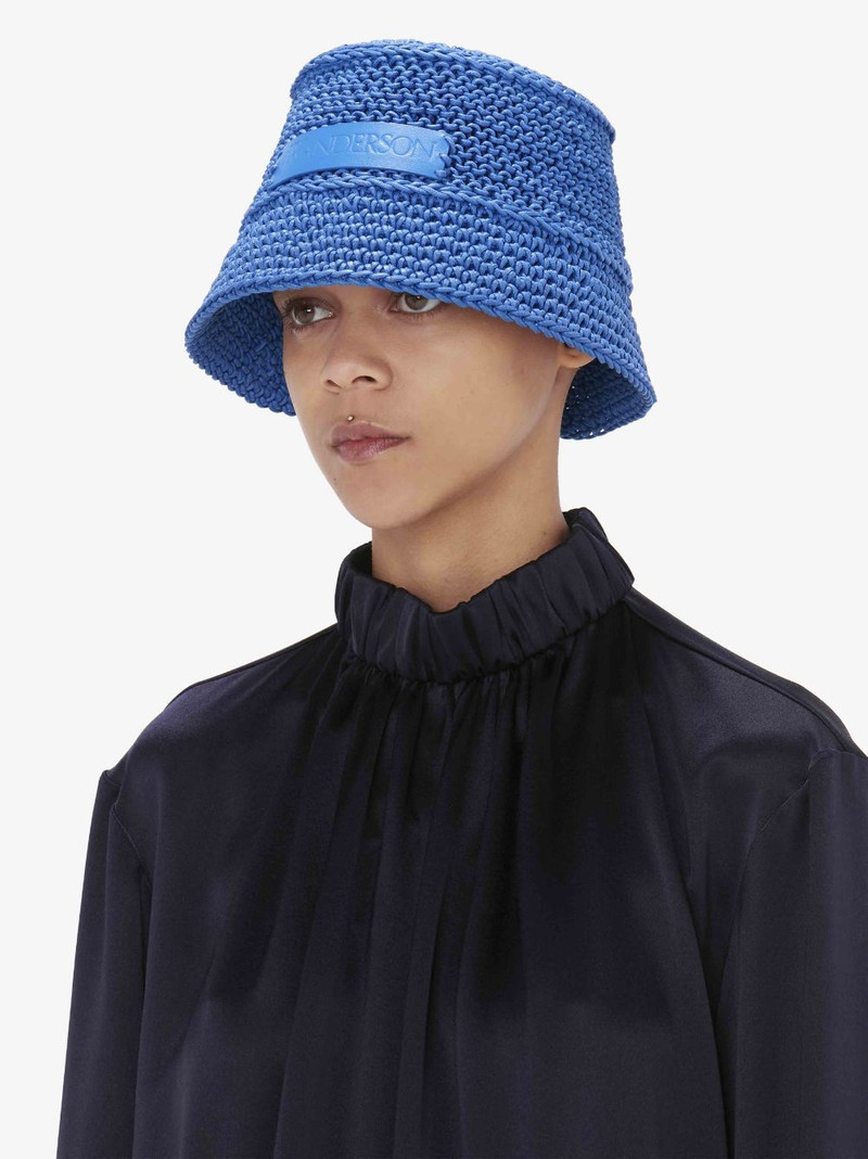 KNITTED BUCKET HAT 4