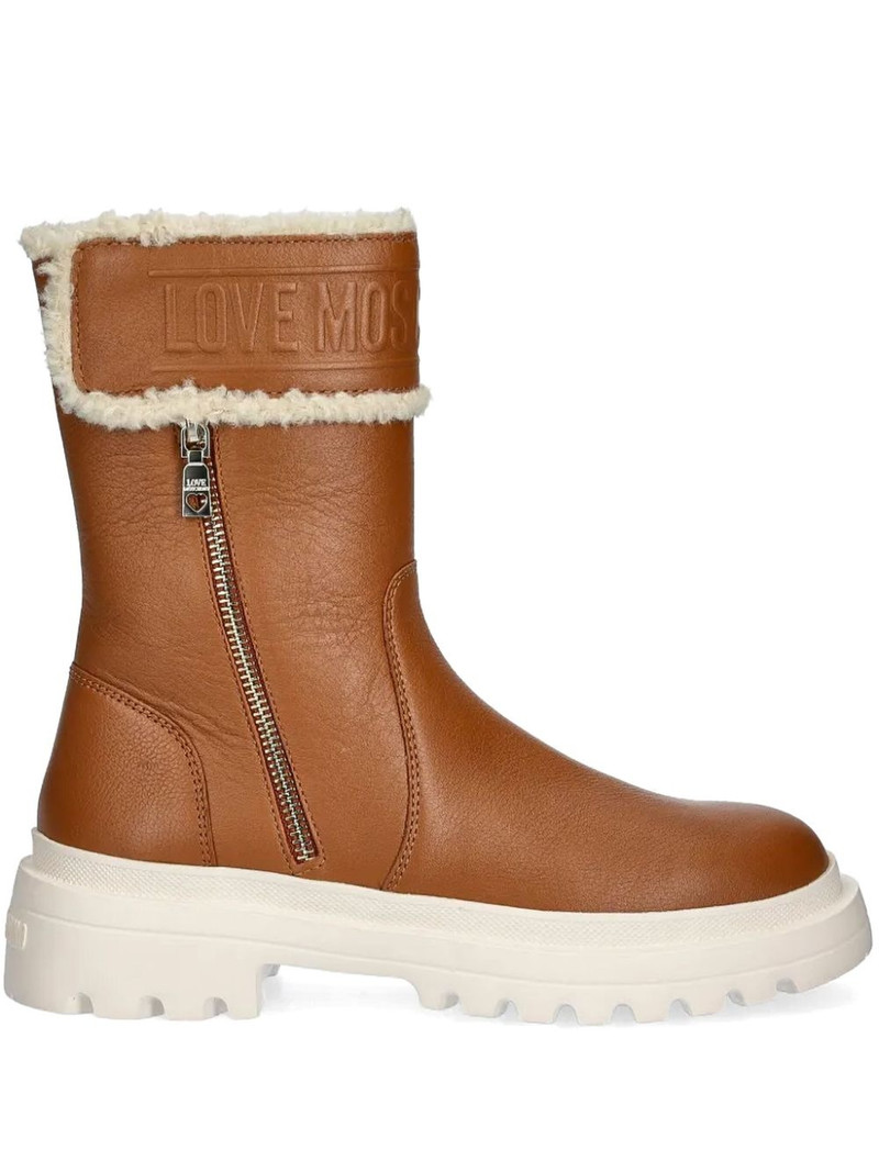 Her Love boots 1