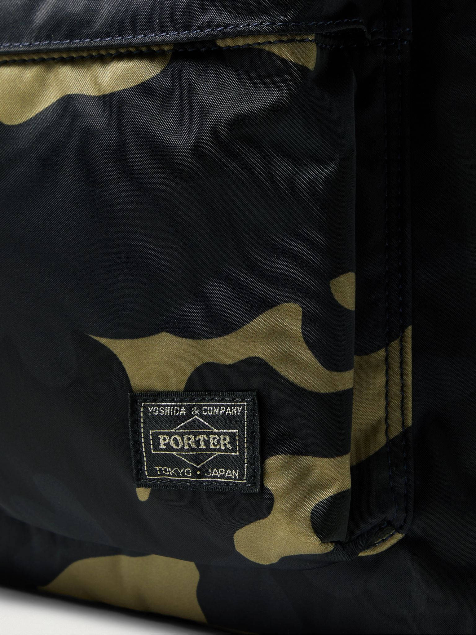 Counter Shade Daypack Mesh-Panelled Camouflage-Print Nylon Backpack Army green - 4