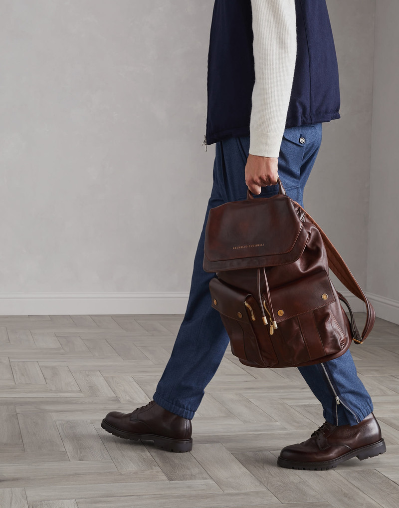 Calfskin leisure backpack 4