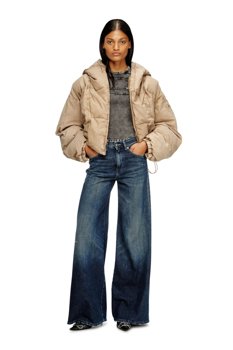 Diesel FLARE JEANS 1978 D-AKEMI 09N70 outlook