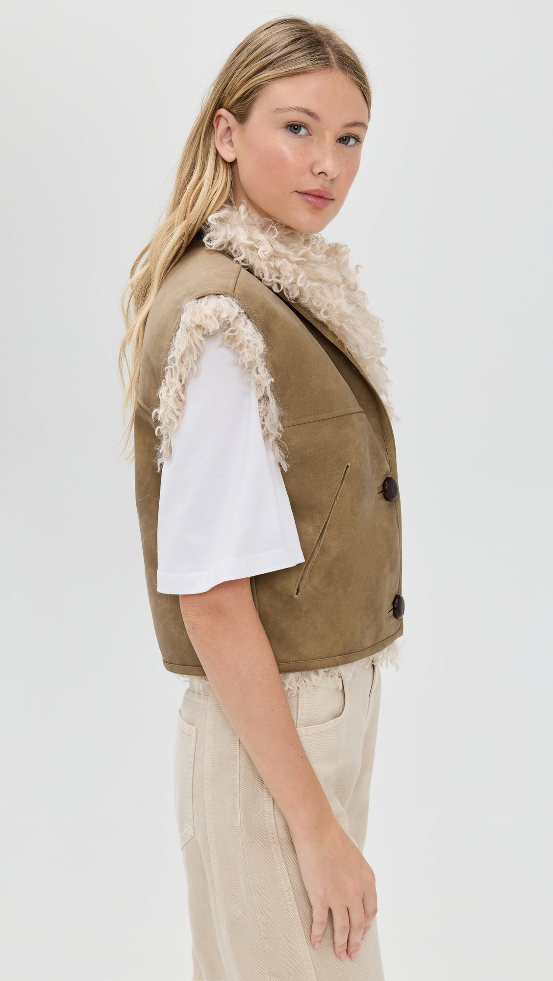 Clara Vest - 3