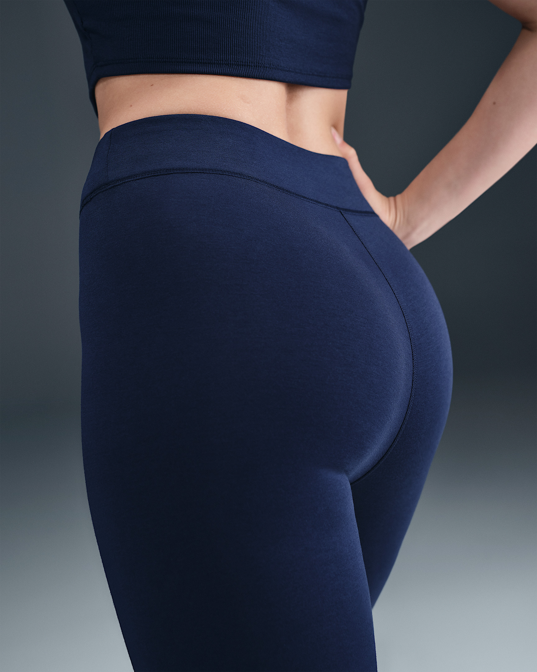 Nike Sportswear Classic Women's High-Waisted 7/8 Leggings - 3