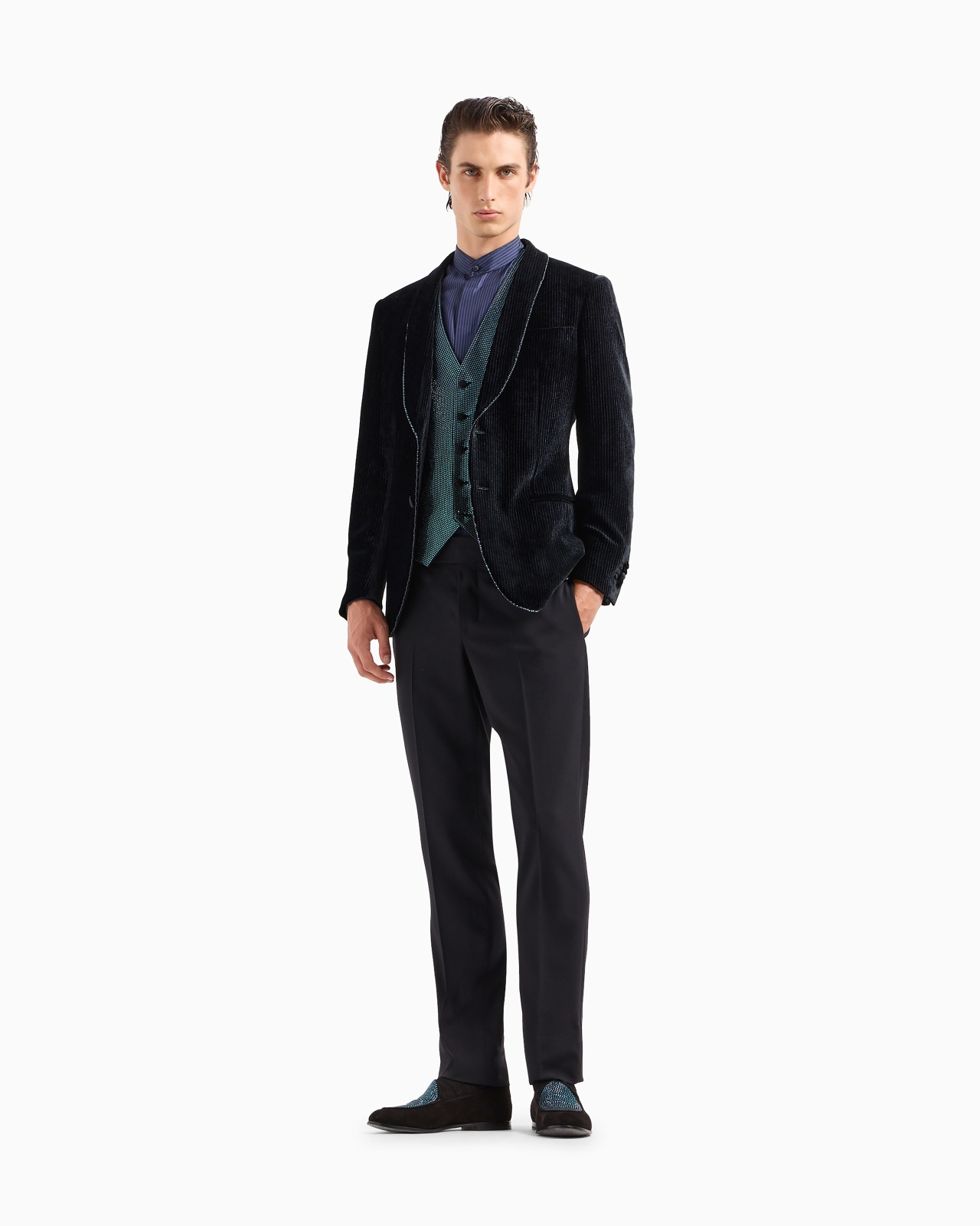 Single-breasted wool-crêpe waistcoat with rhinestone embroidery - 2
