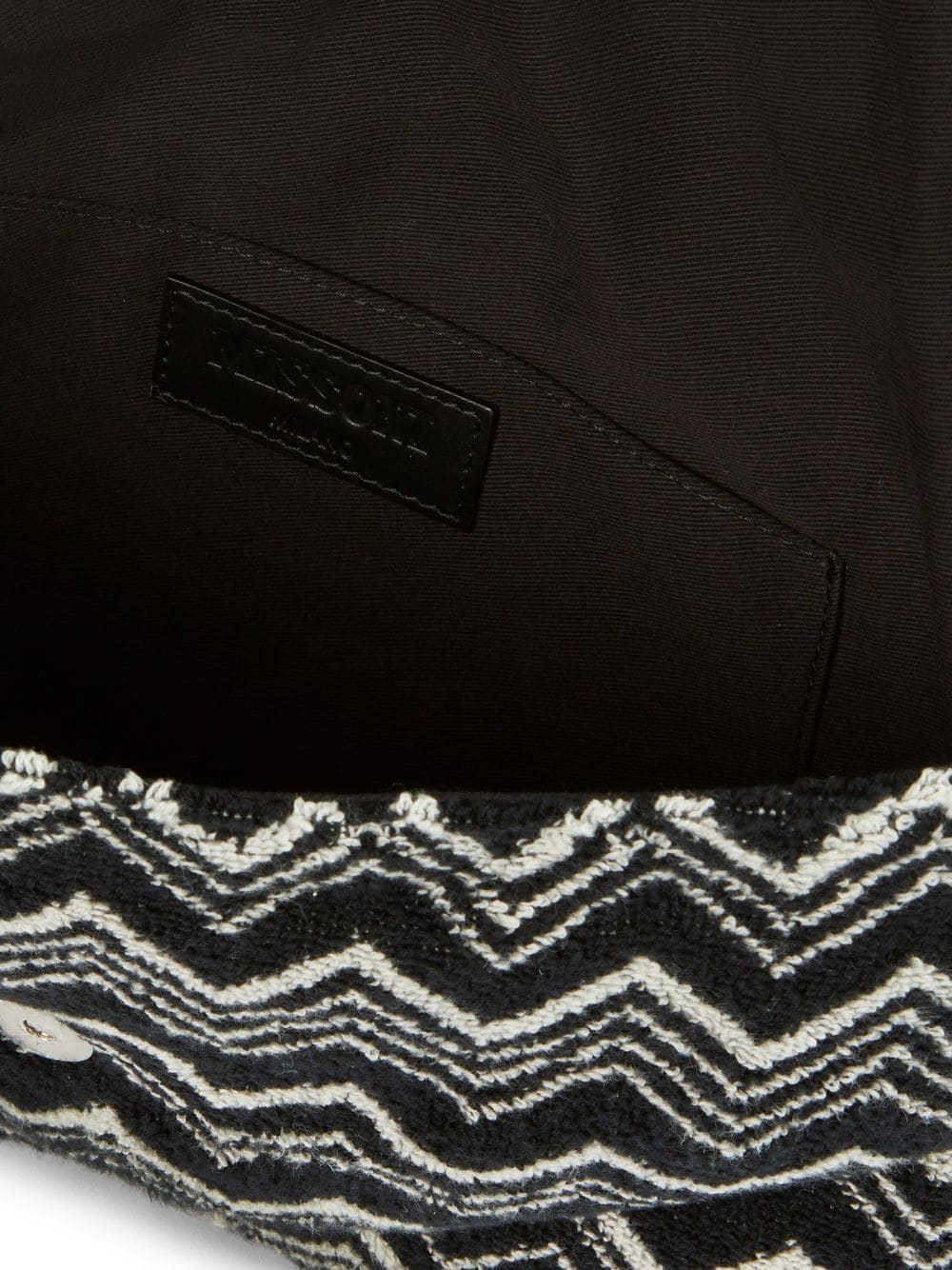 Keith zigzag-print document holder - 3