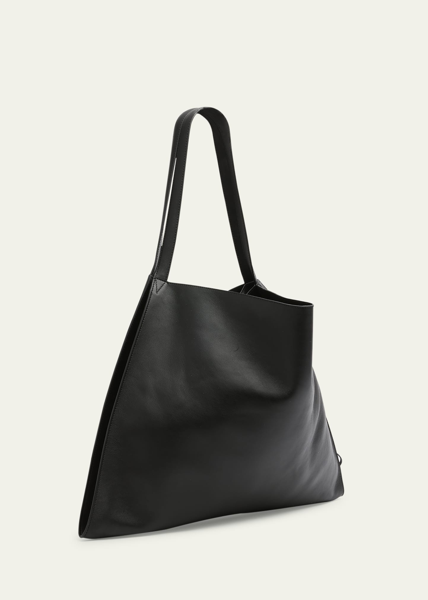 Le 54 Tote in Leather - 3