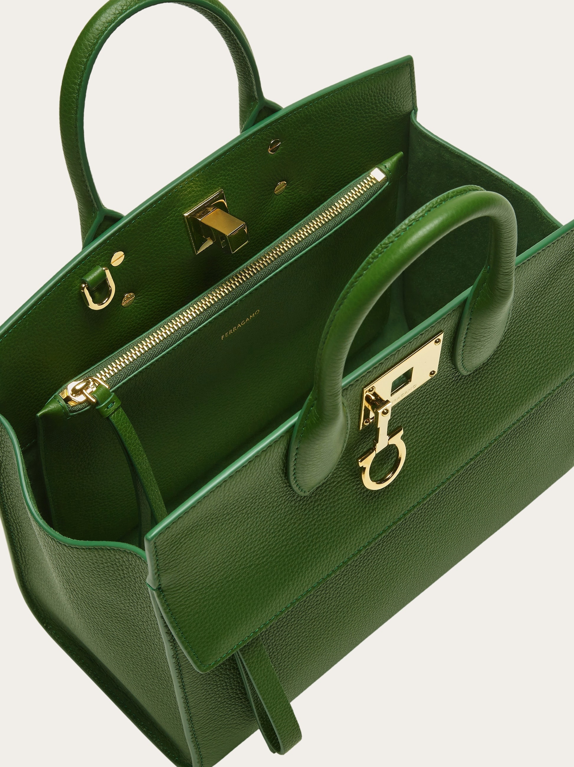 Ferragamo Studio Soft bag (S) 6