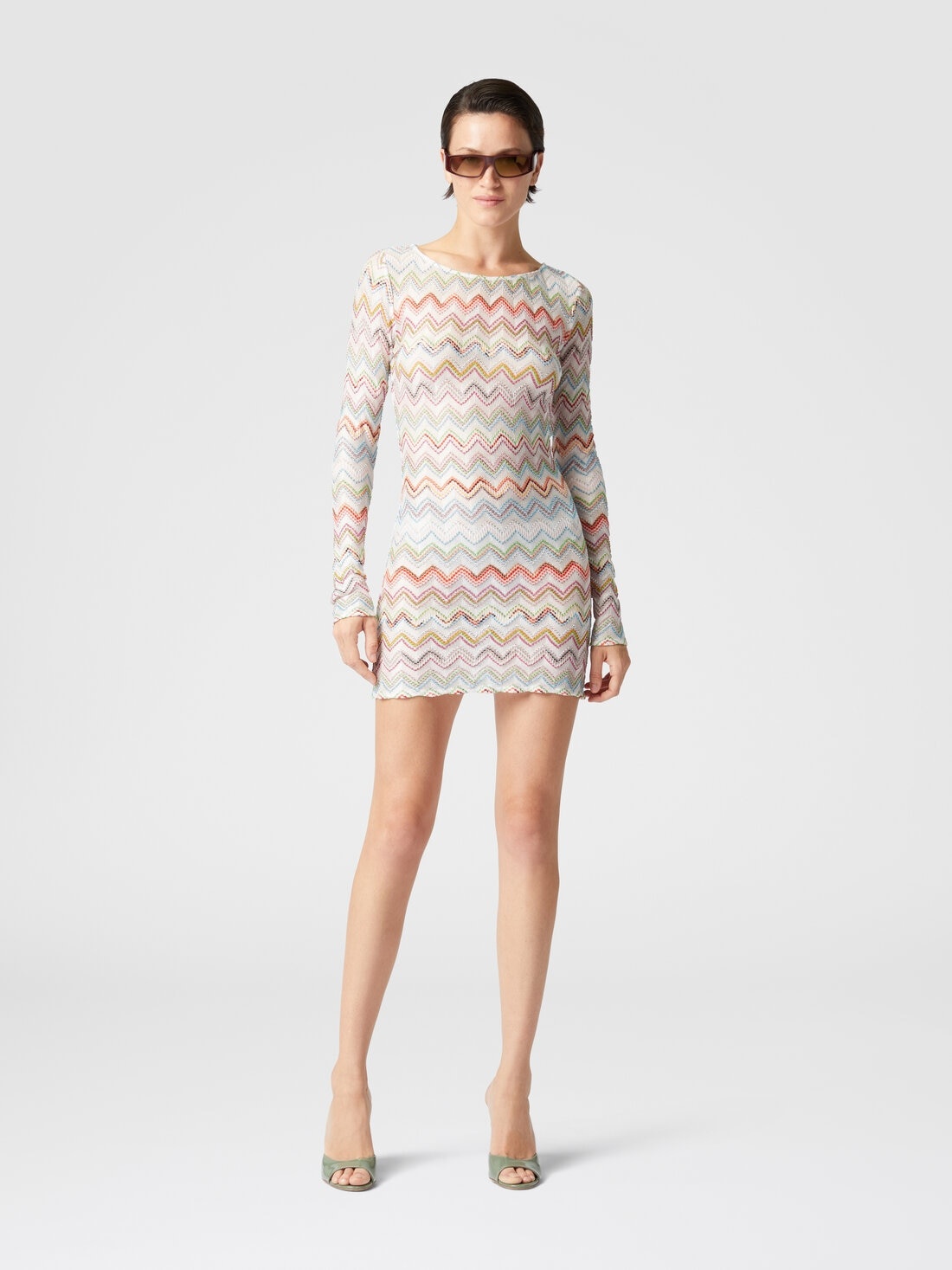 Short cover-up dress with zig zag lamé 3D - 2