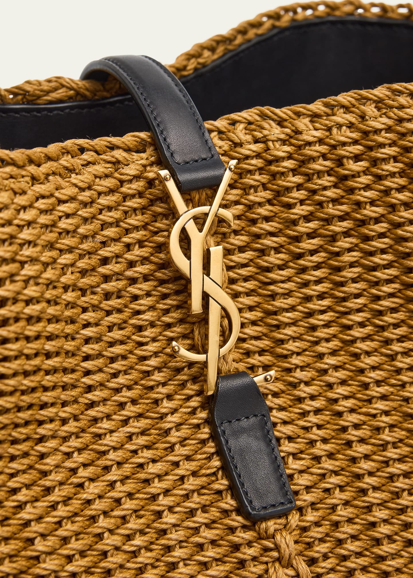 Le 37 YSL Bucket Bag in Raffia and Leather - 5