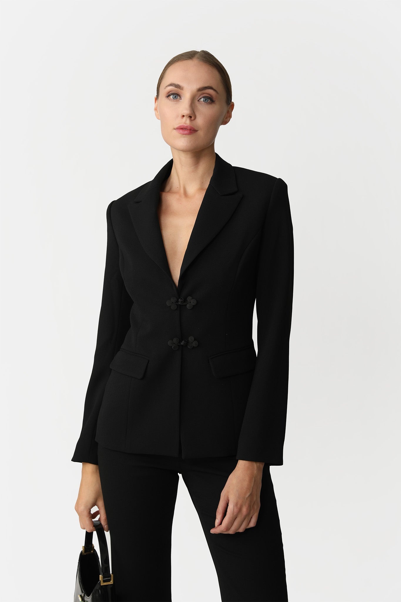 TONI BLAZER - 3