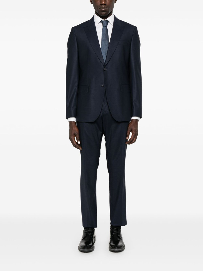 BOSS Huge suit outlook