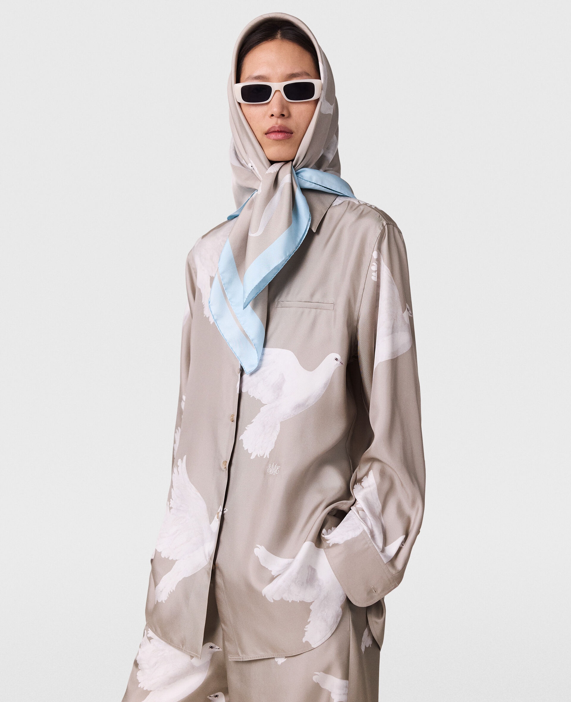 Oversized Dove Print Shirt - 2