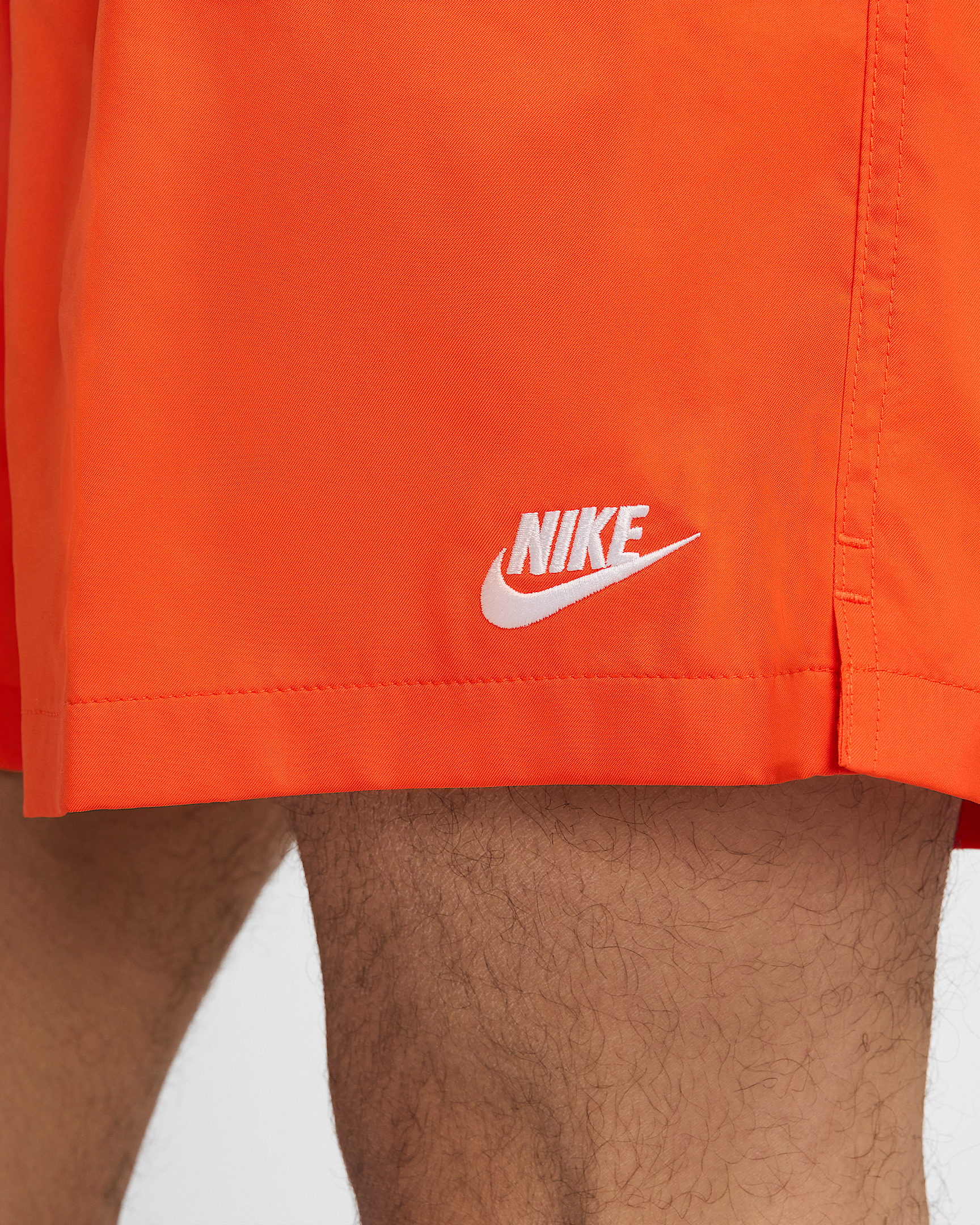 Nike Club Men's Woven Flow Shorts - 6