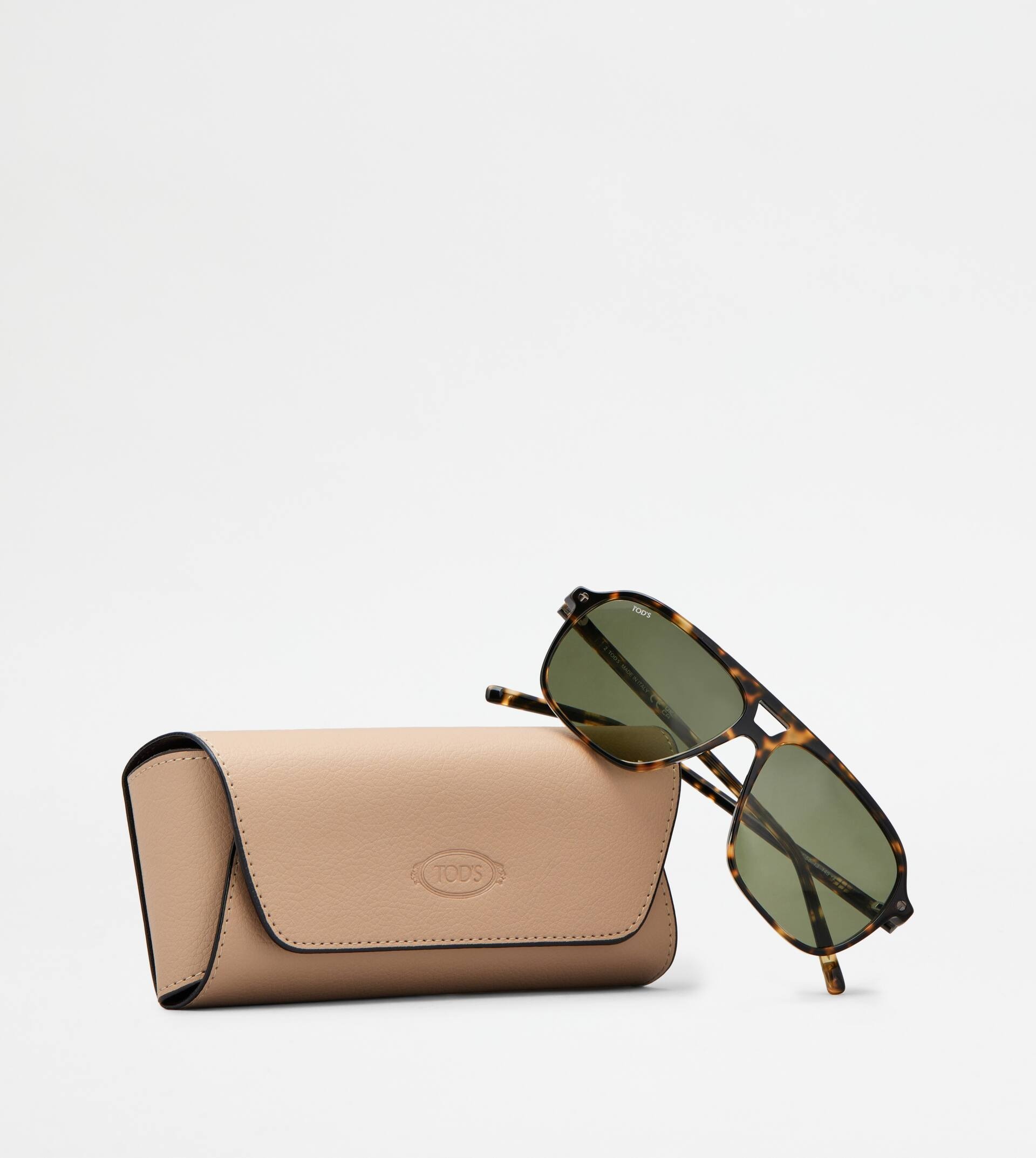 SQUARED SUNGLASSES - BROWN 5