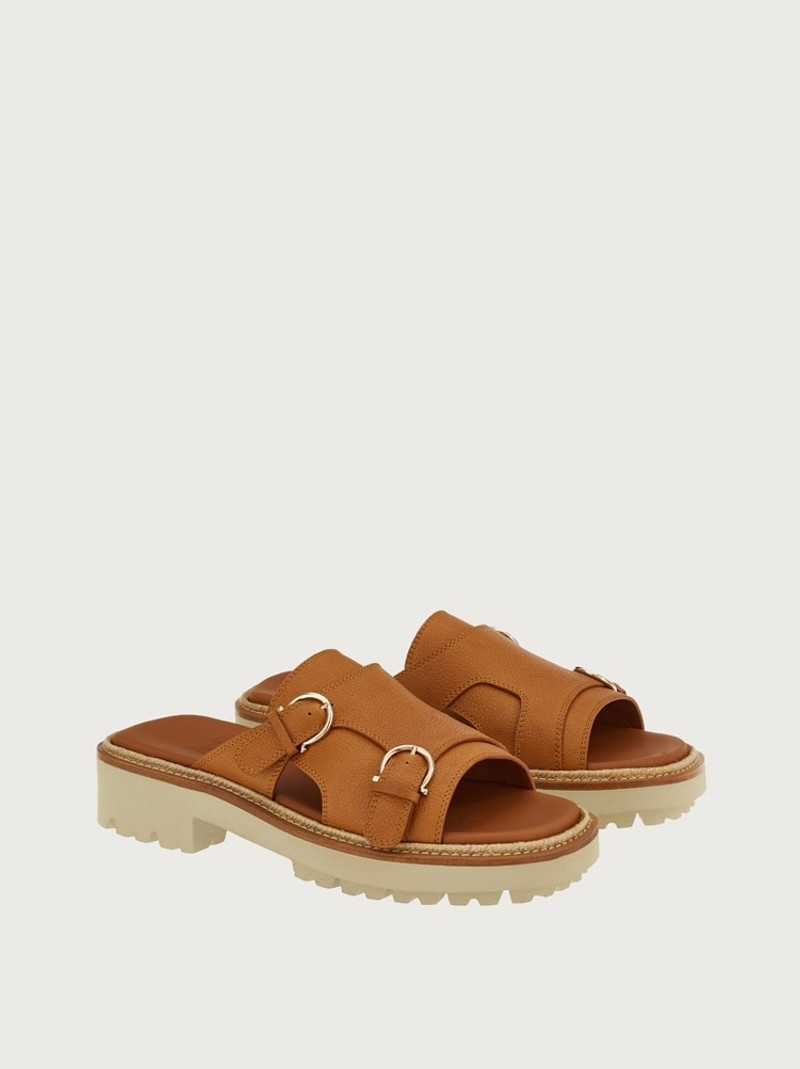 SANDAL 4