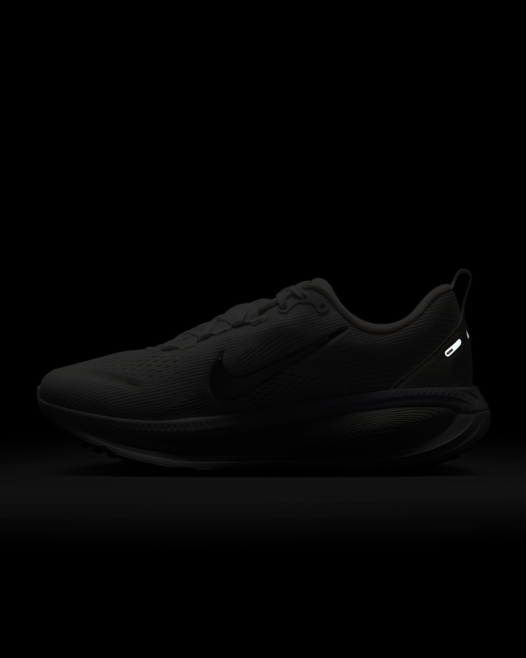 Nike Vomero 18 Women's Road Running Shoes - 11