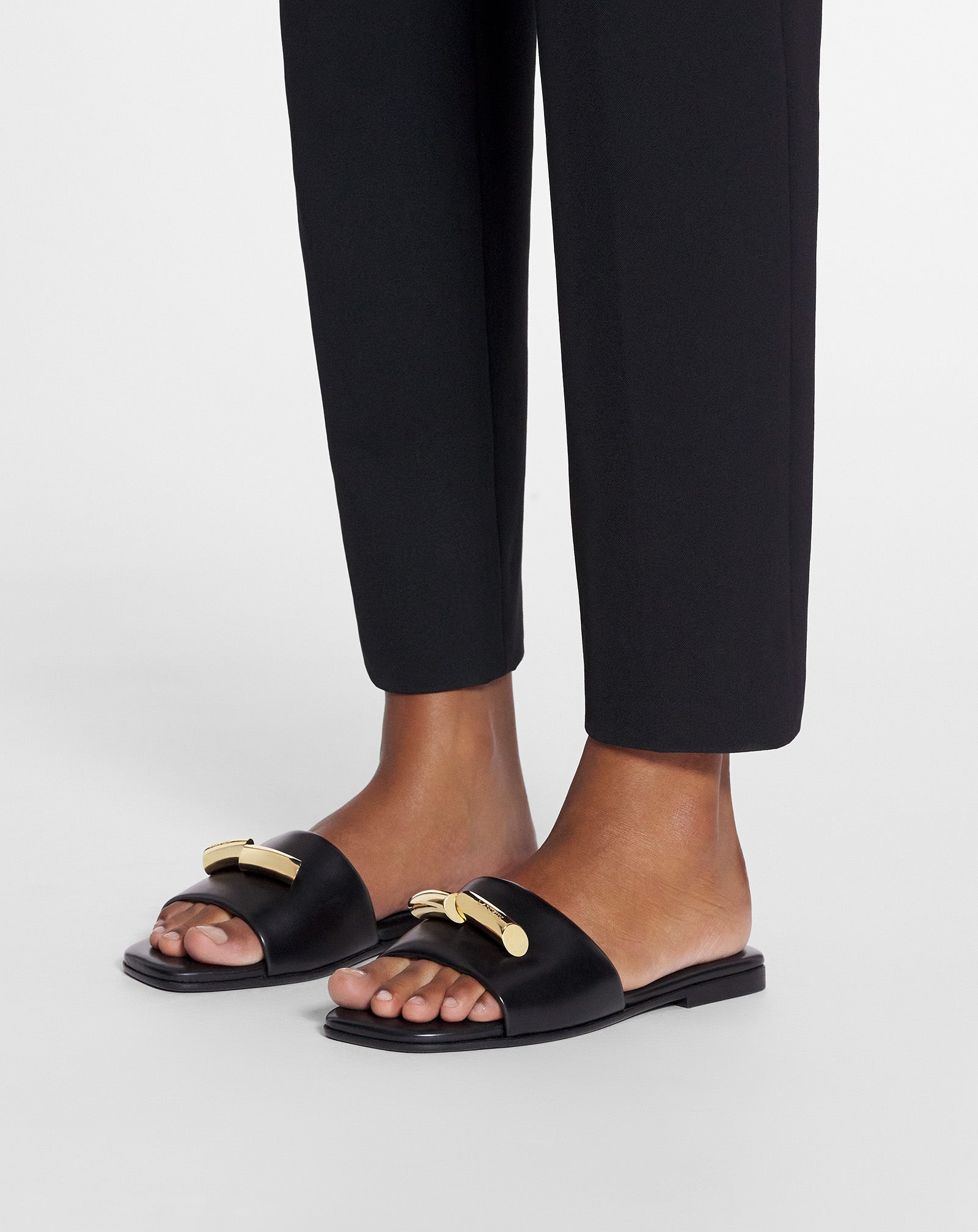 HAUTES SEQUENCES FLAT LEATHER SANDALS - 6