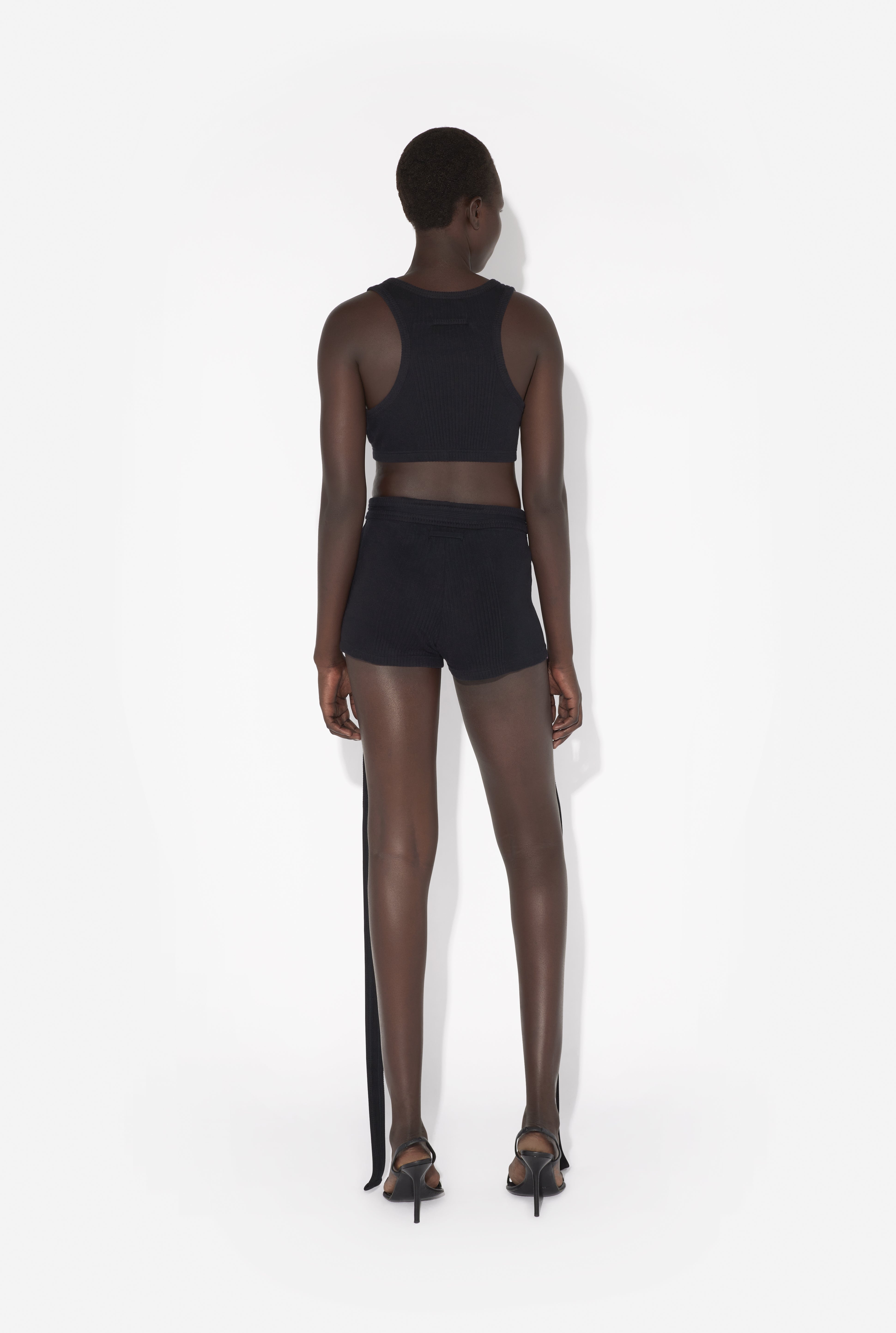 THE BLACK CROPPED PATCH TANK TOP - 3