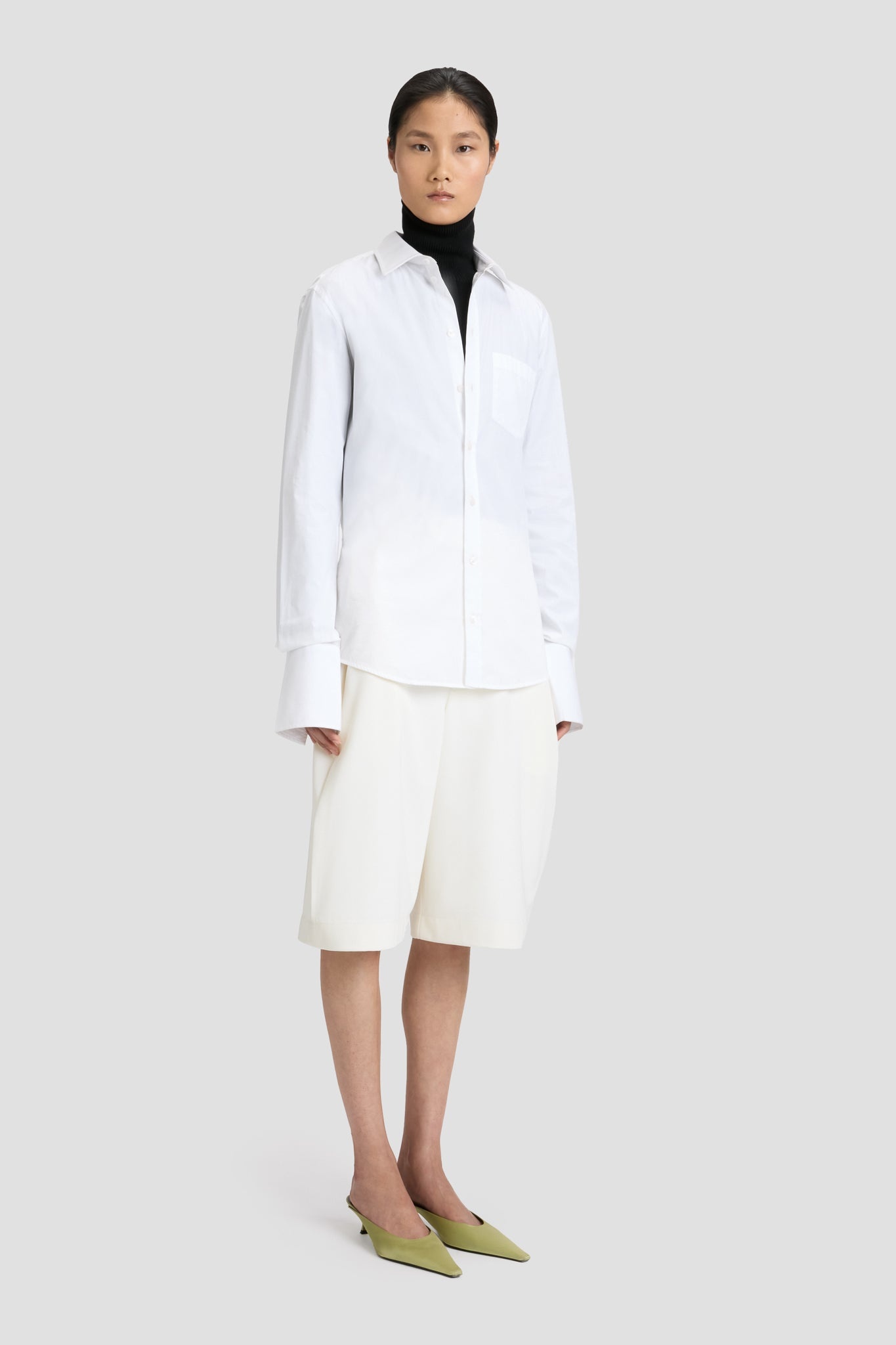 Tab Detail Shorts In Ivory - 3