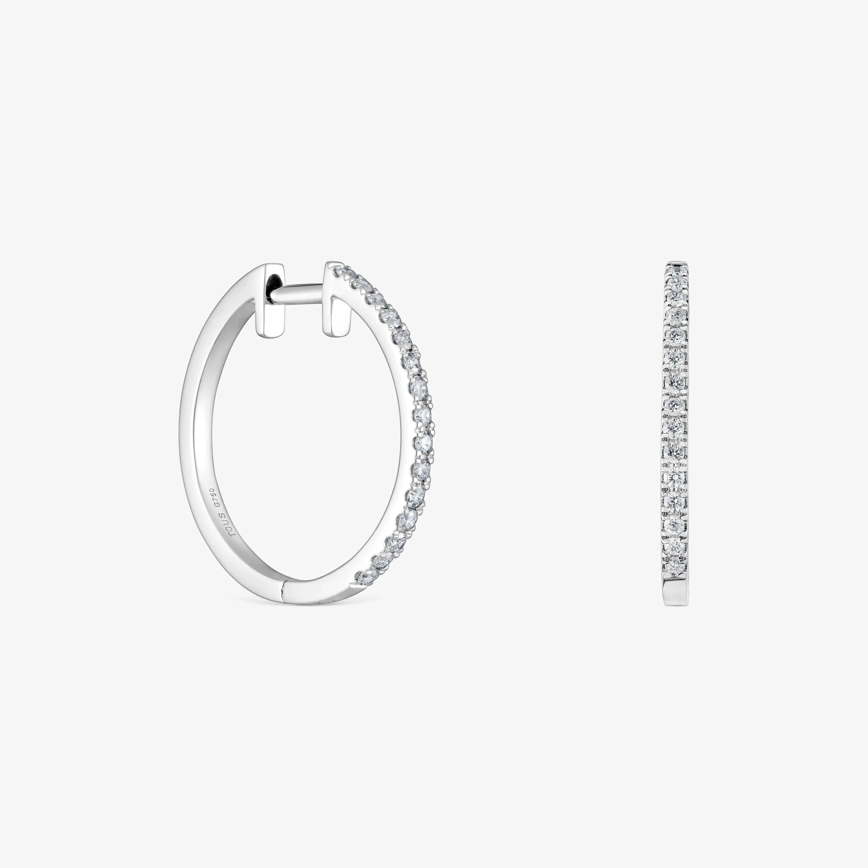 Short hoop Earrings in 18K white gold with 18 mm diamonds Les Classiques - 1