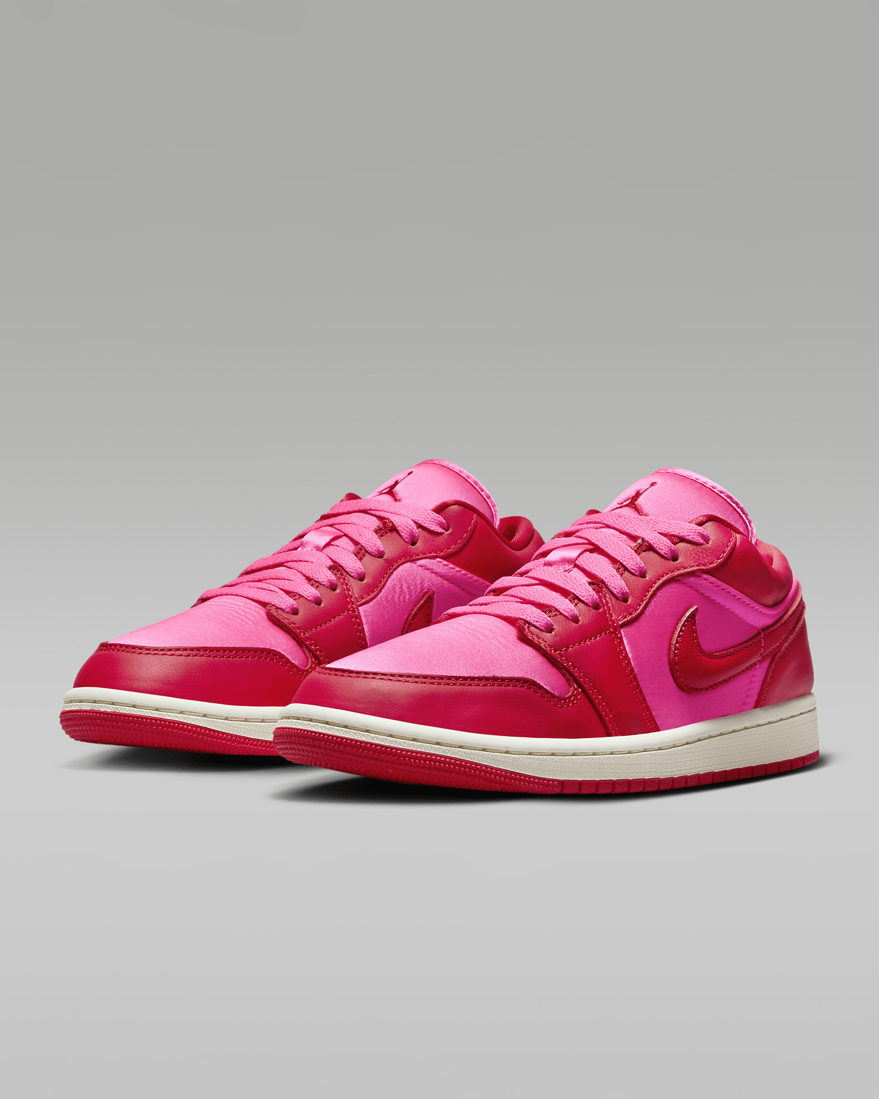 Air Jordan 1 Low SE Women's Shoes - 5