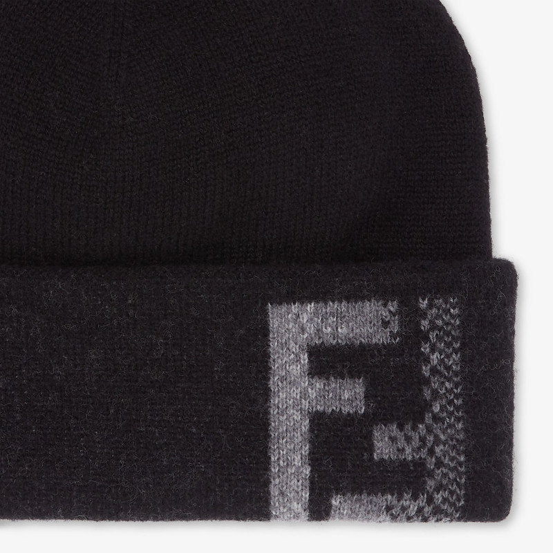 FENDI Beanie outlook