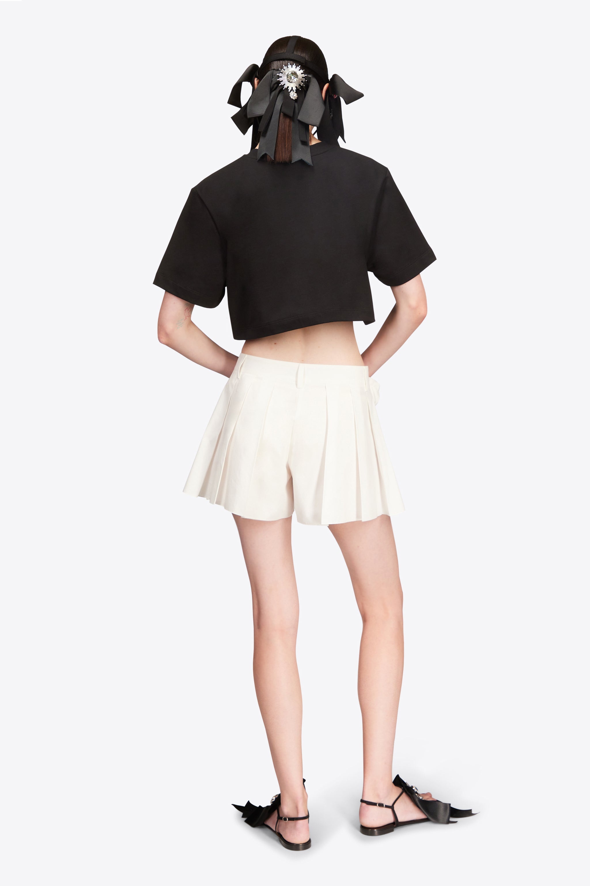 CRYSTAL ROSETTE CROPPED T-SHIRT - 5