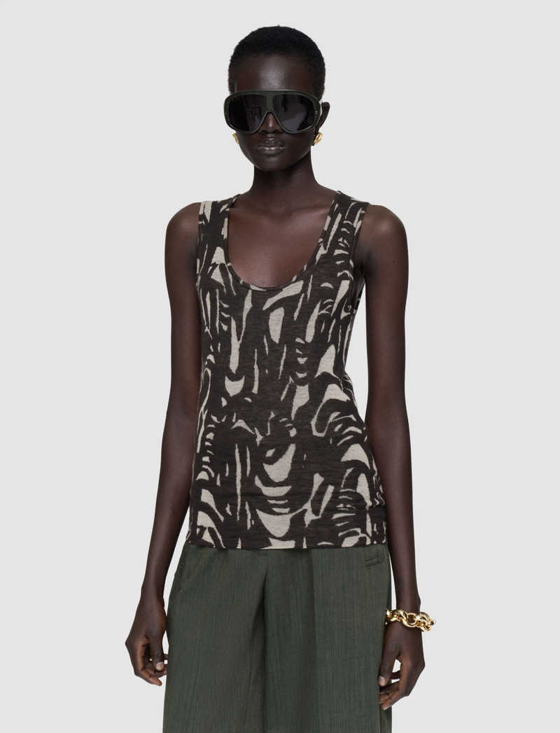 JOSEPH Silla Cashair Jacquard Vest outlook