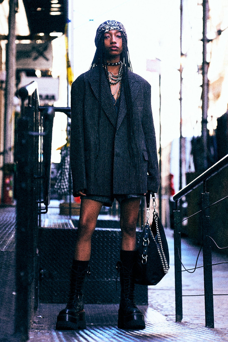 R13 DOUBLE-BREASTED PEAK LAPEL RAGGED BLAZER outlook