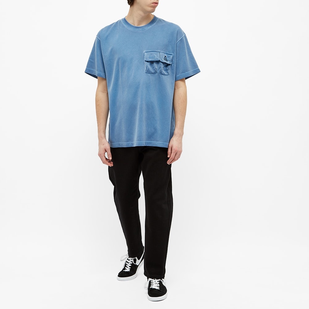 Nike ACG Watchman Peak Tee - 6