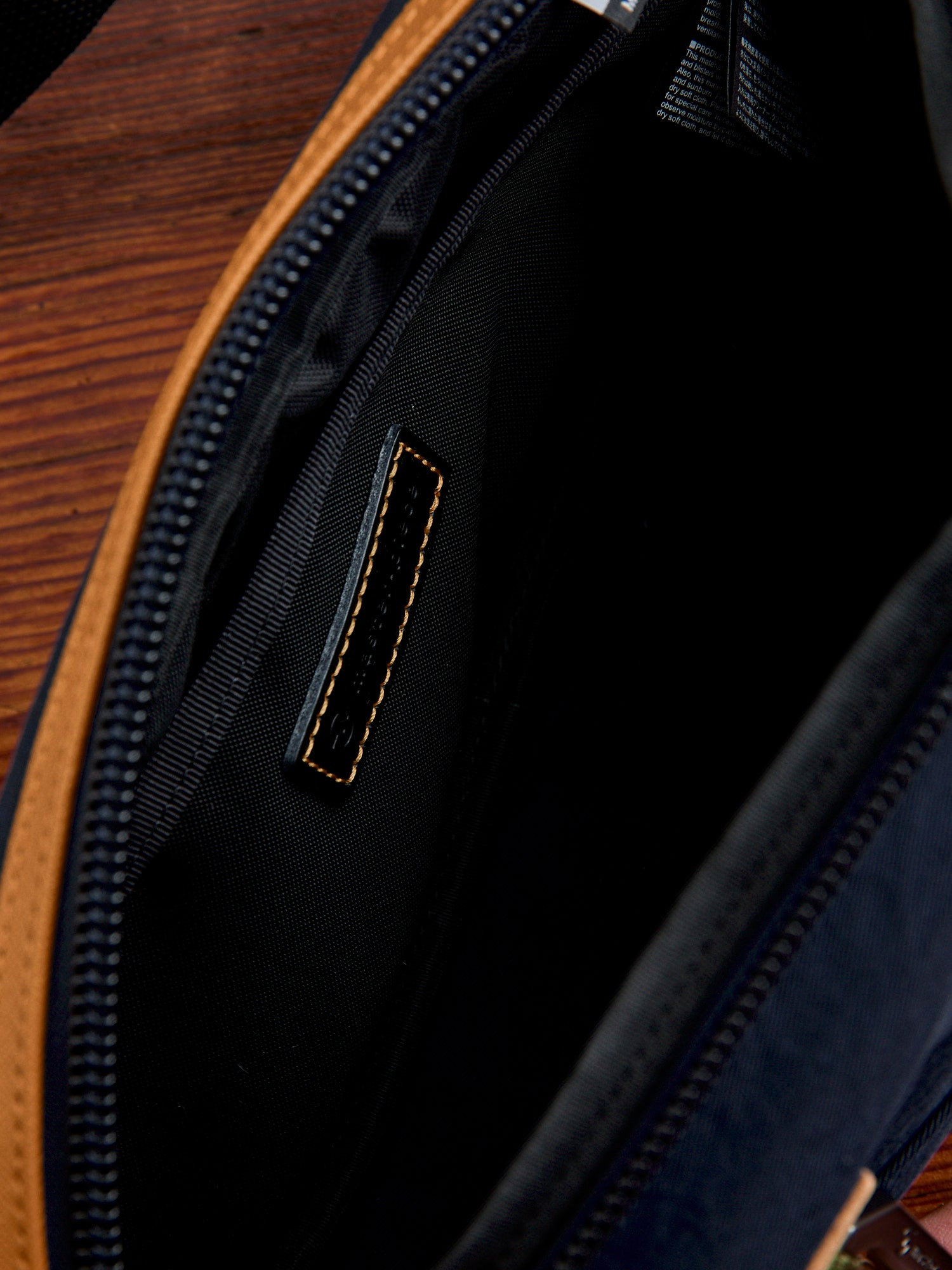 Link Waist Bag v2 in Navy - 9
