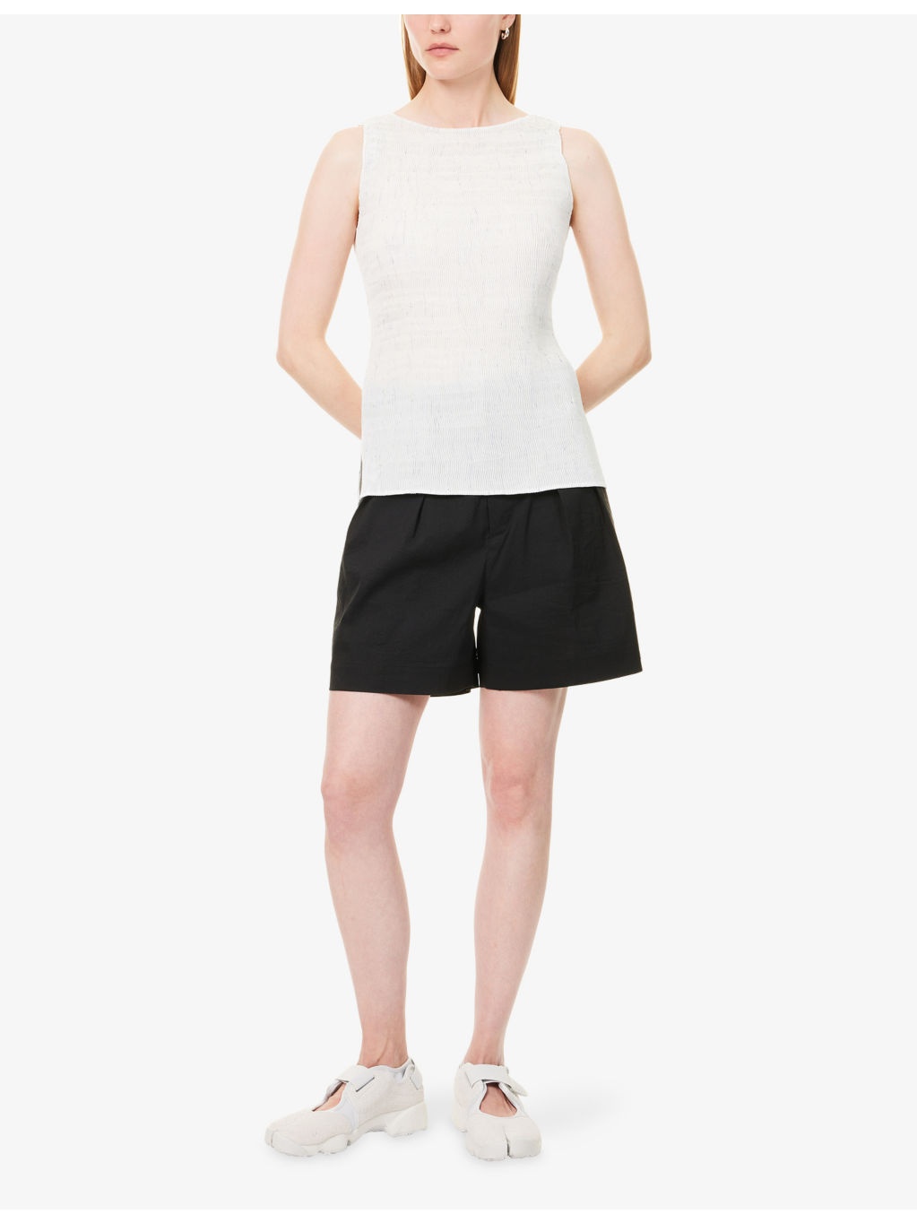 Washi Ensemble U Pleated Woven Shorts - 2