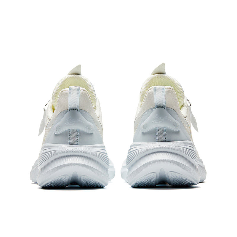 ANTA (WMNS) ANTA Leaf 3 'White Blue' 922355557-3 outlook