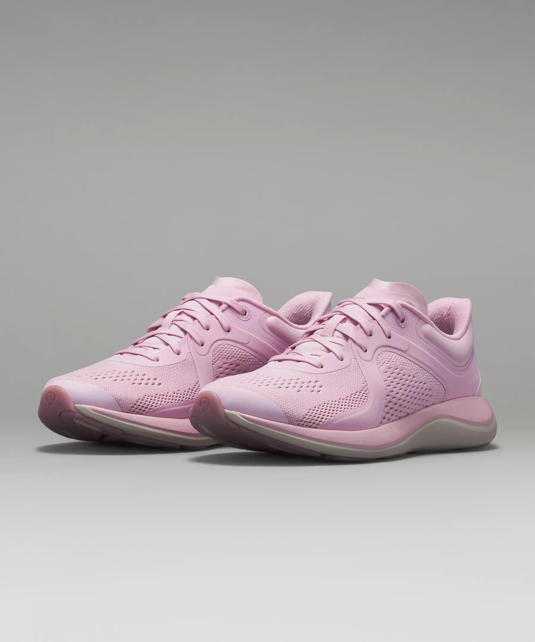 Chargefeel Low Women's Workout Shoe - 1