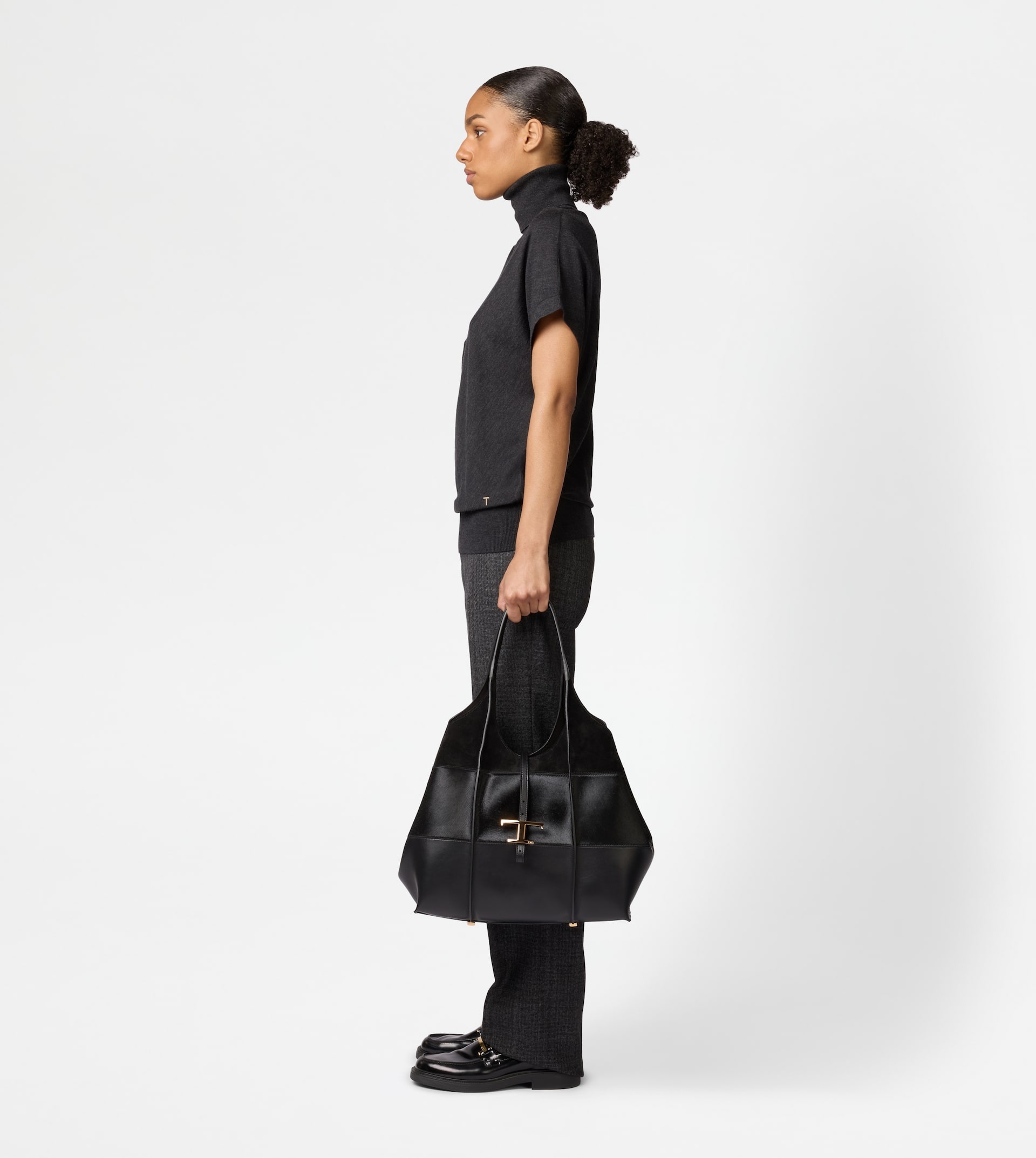 T TIMELESS SHOPPING BAG IN LEATHER MEDIUM - BLACK - 7