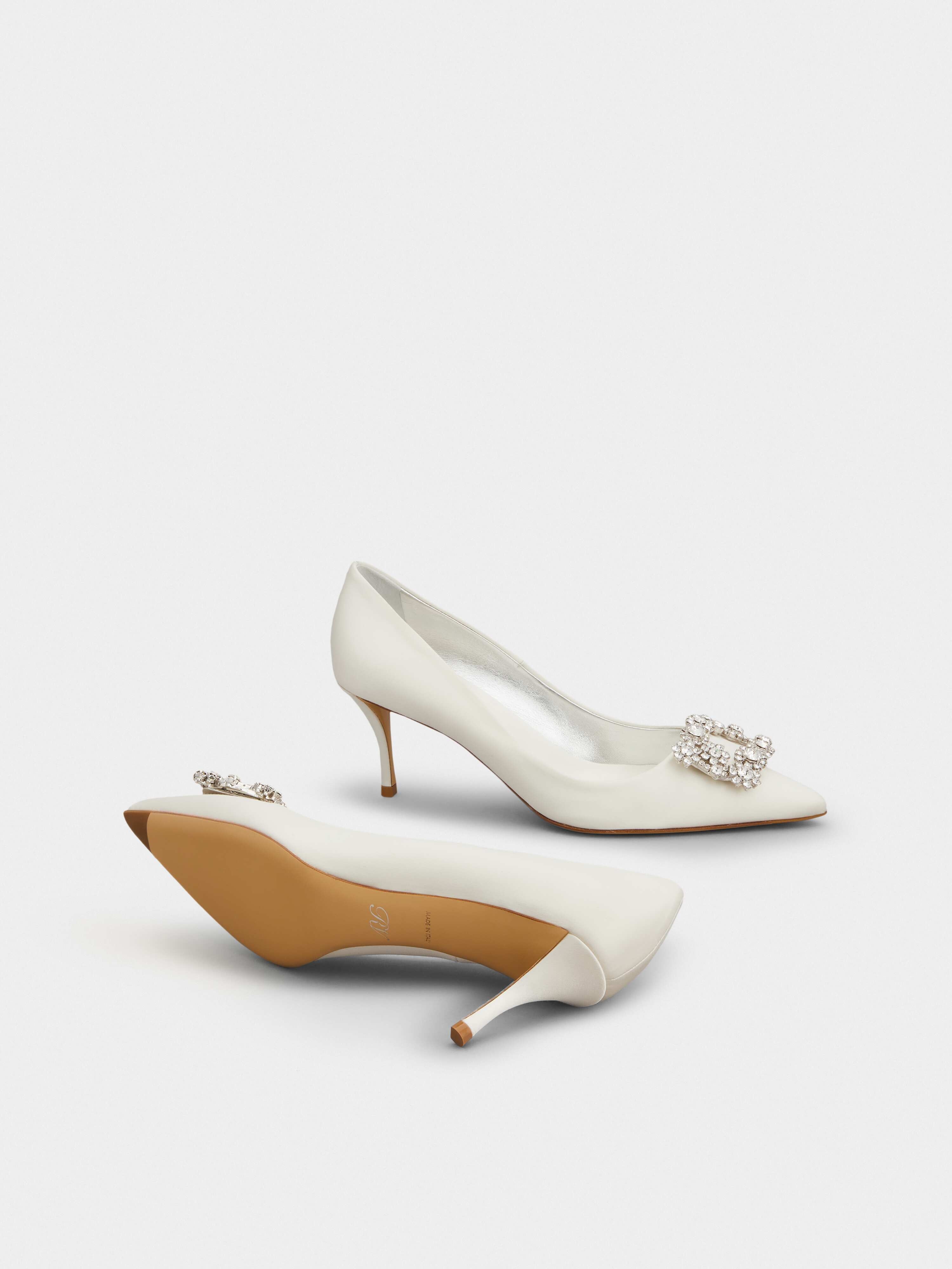 Flower Strass Buckle Pumps in Satin - 6