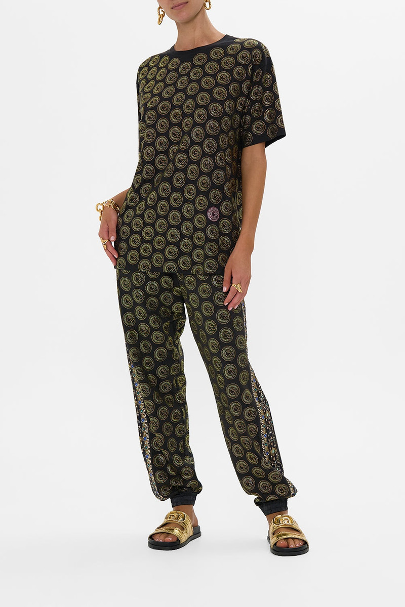 CAMILLA OVERSIZED BAND TEE- BLACK outlook