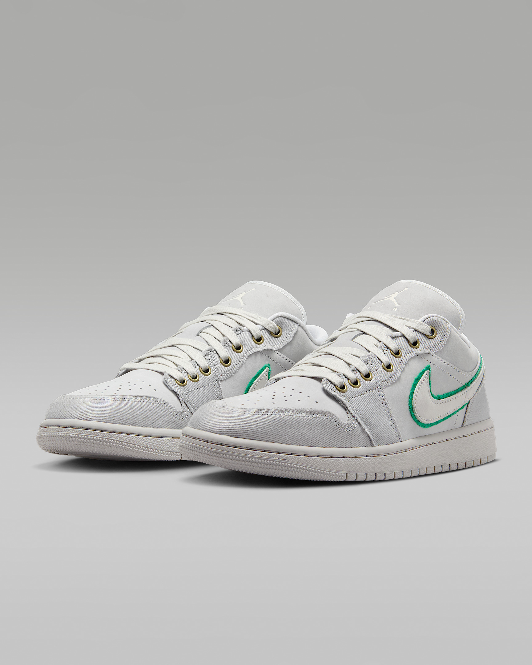 Air Jordan 1 Low SE Women's Shoes - 5