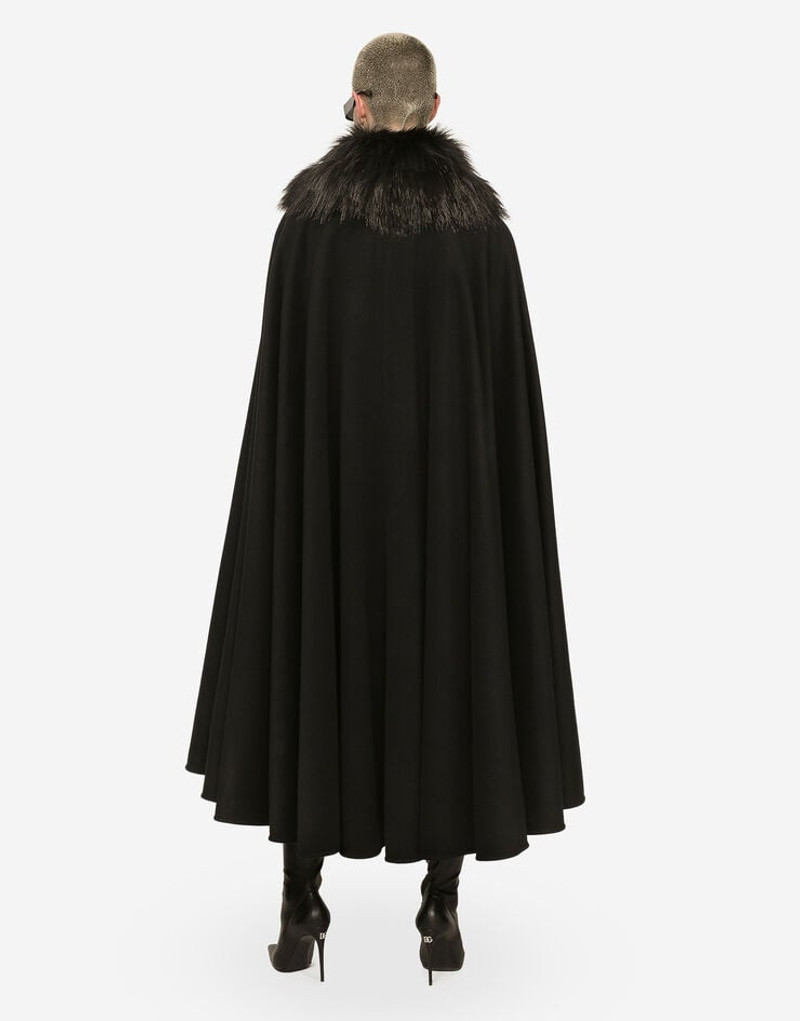 Cape with faux fur collar 3