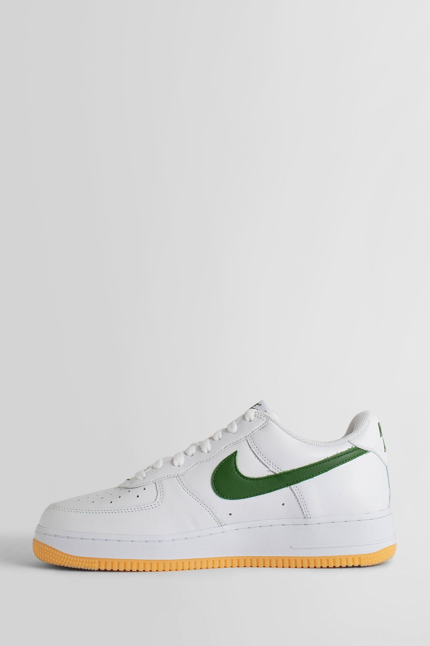 NIKE UNISEX WHITE SNEAKERS - 4