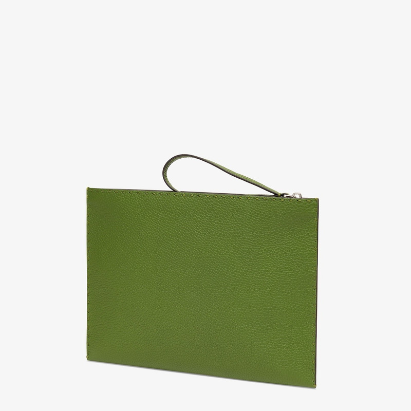 FENDI Selleria Flat Pouch Medium outlook