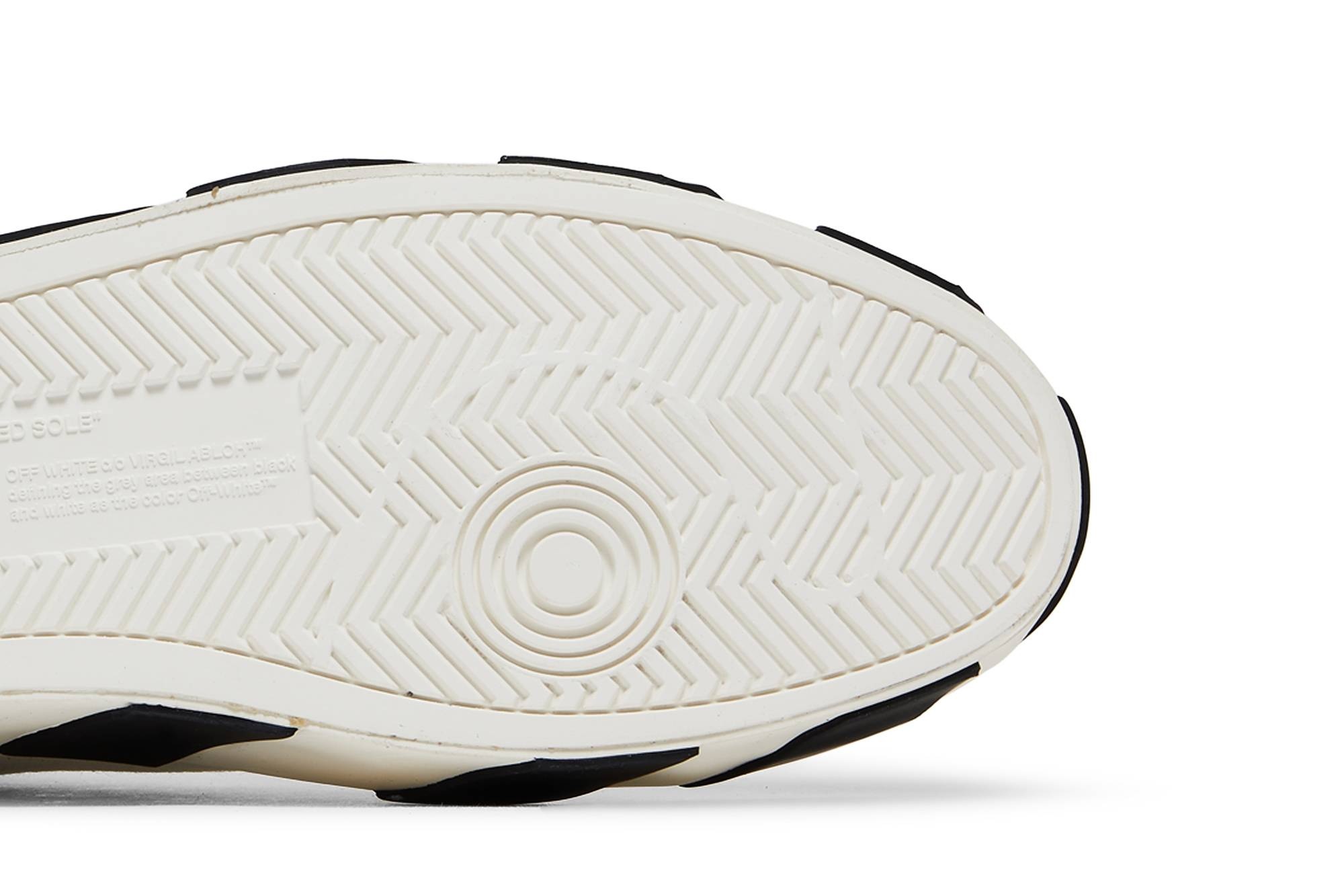 Off-White Vulc Sneaker Mid 'White Black' - 5