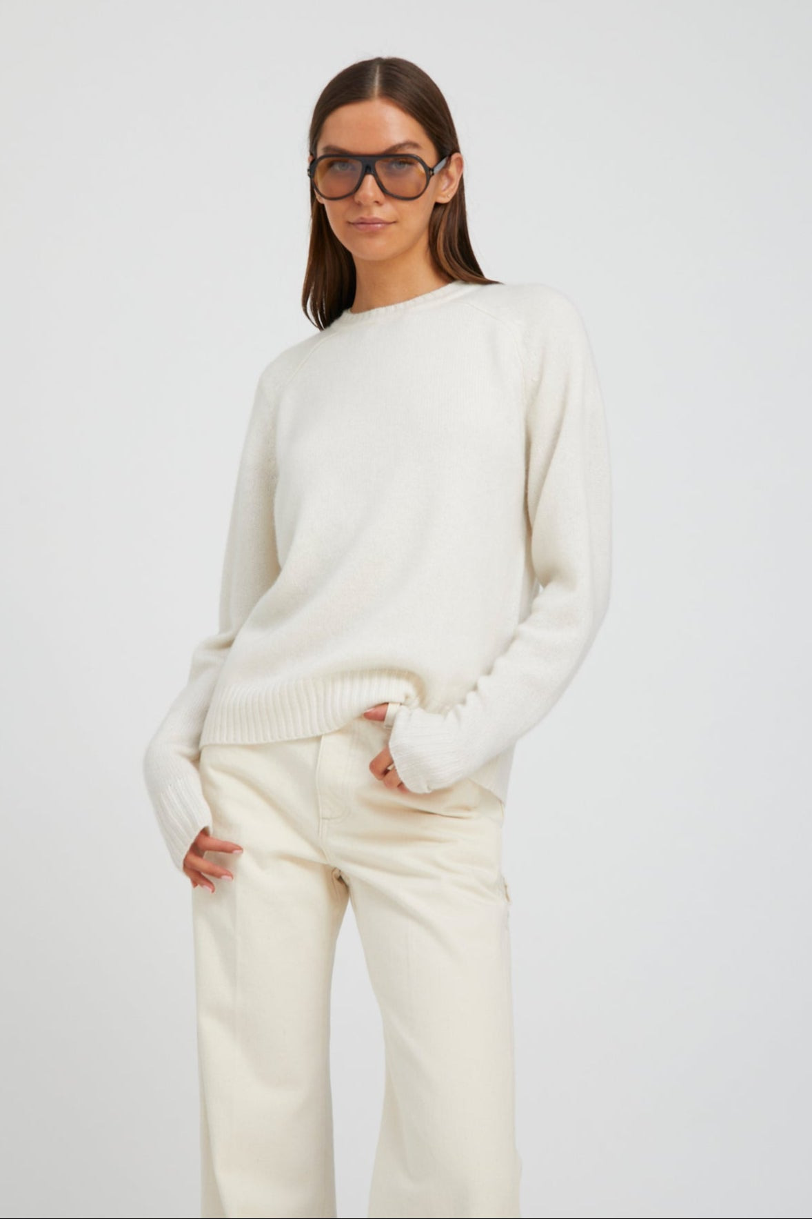 CHALK CASHMERE LOOSE GAUGE CREWNECK - 4